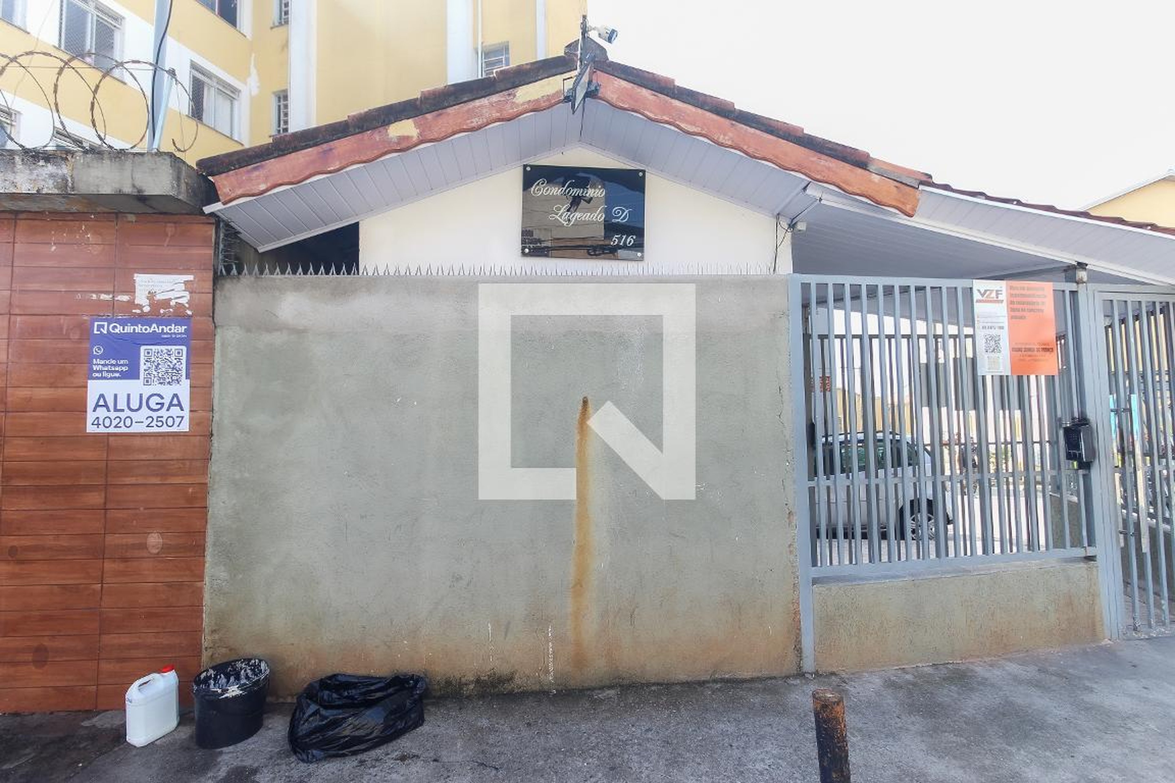 Fachada do Prédio Condomínio em Rua Isabela, 516