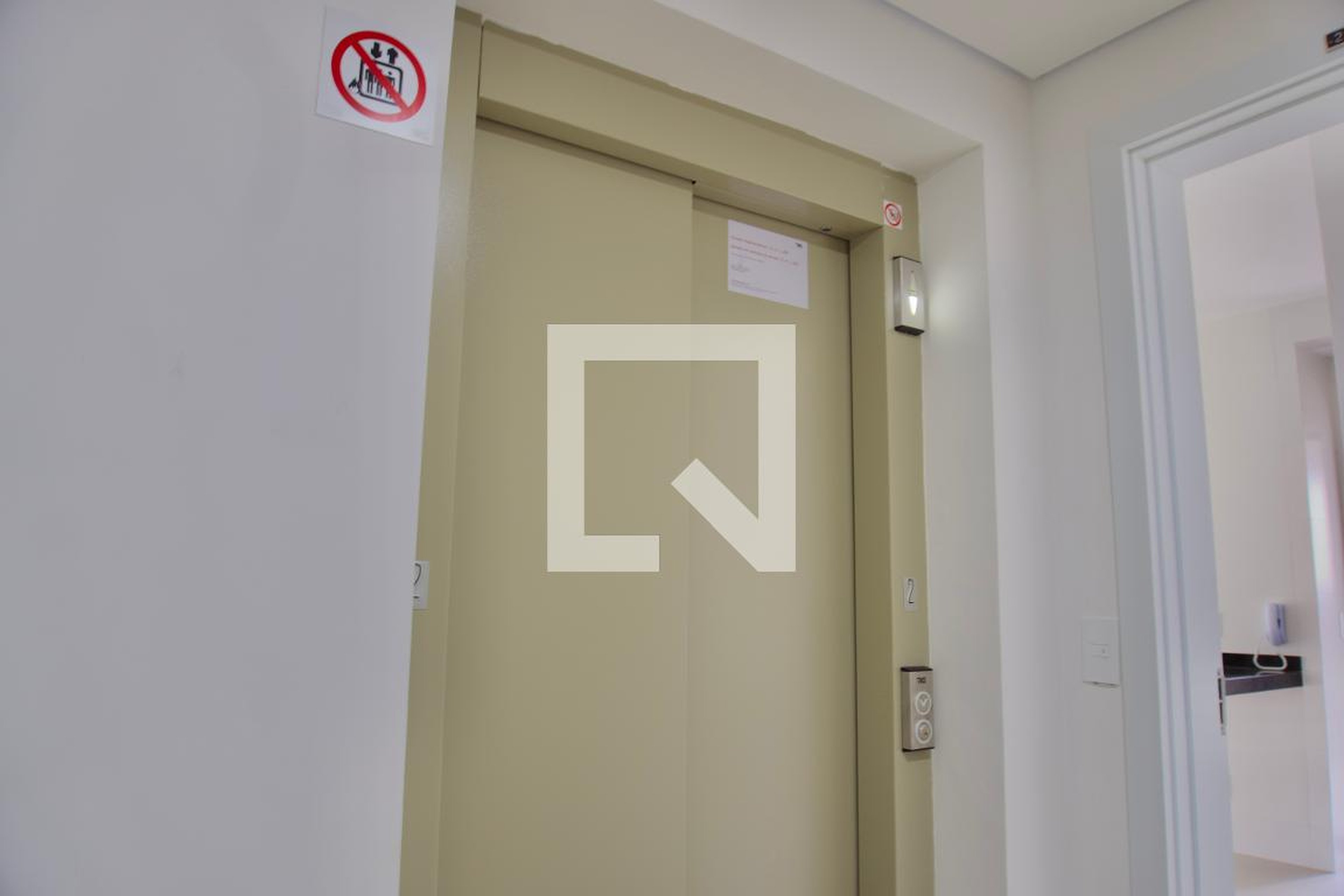 Elevador - Edifício Verona