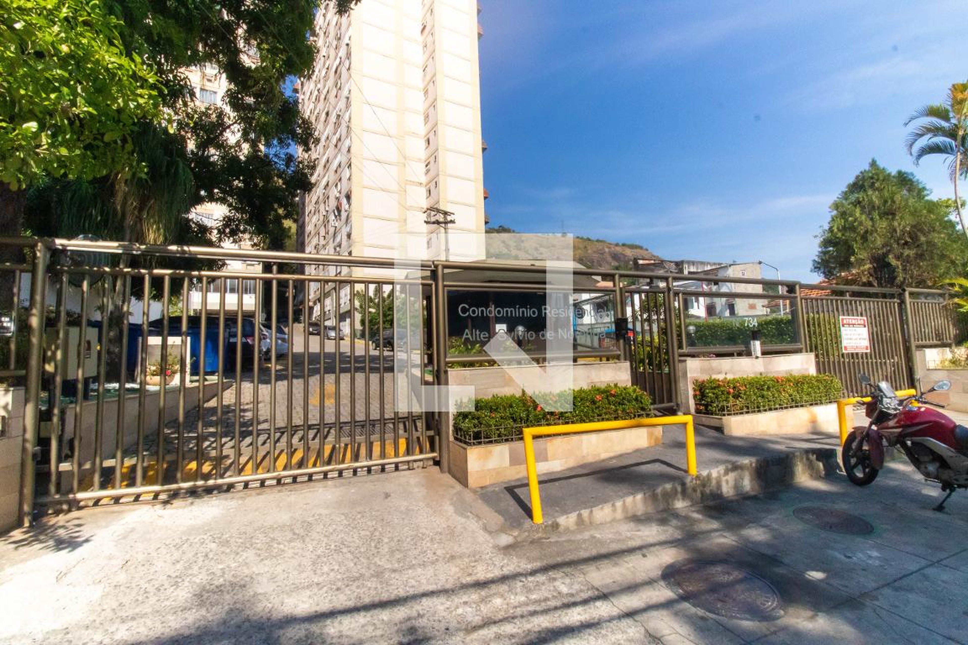 Fachada Condomínio Almirante Silvio de Noronha