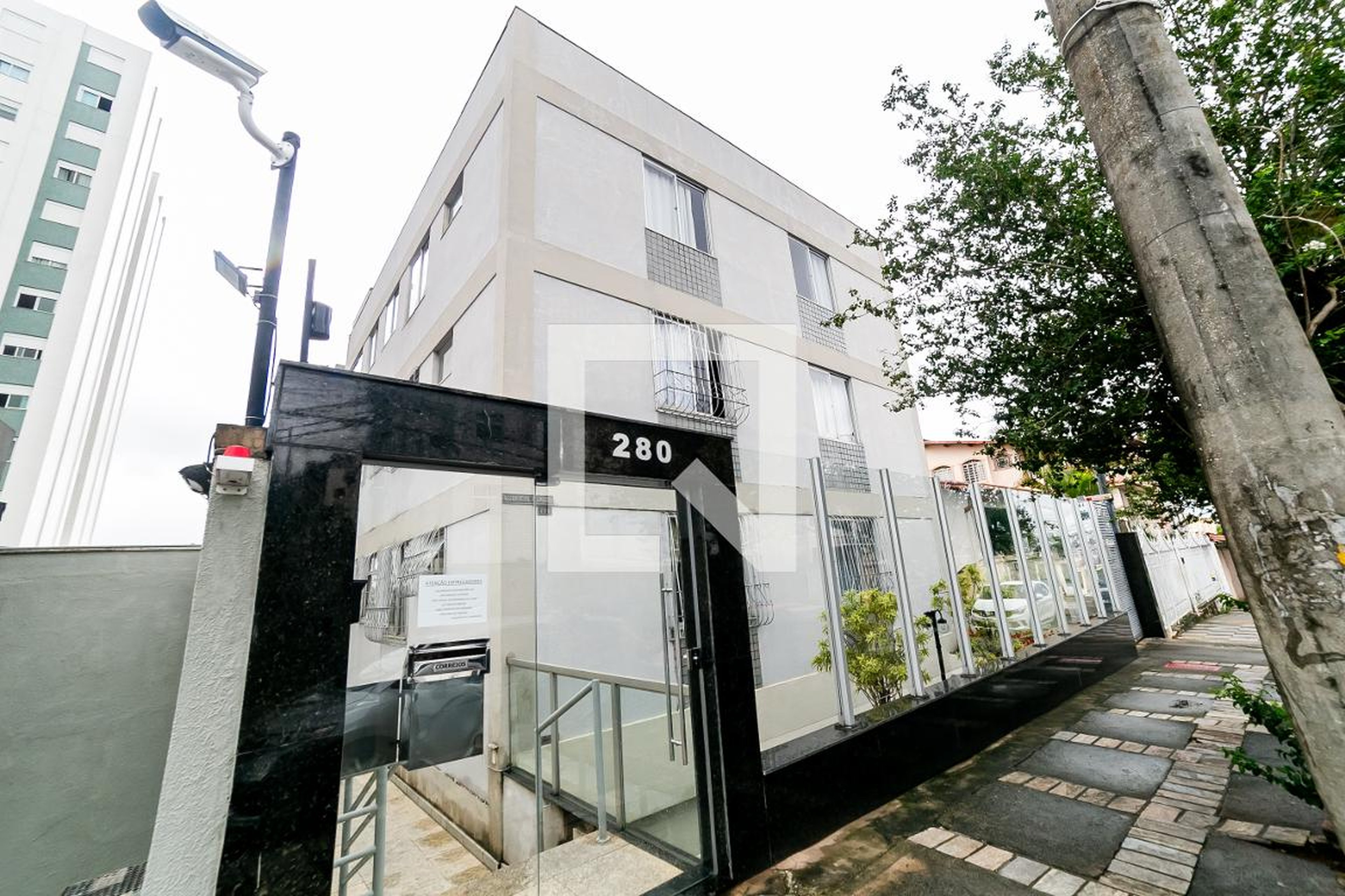 Fachada do Prédio Condomínio em Rua Nicolina Pachêco, 280