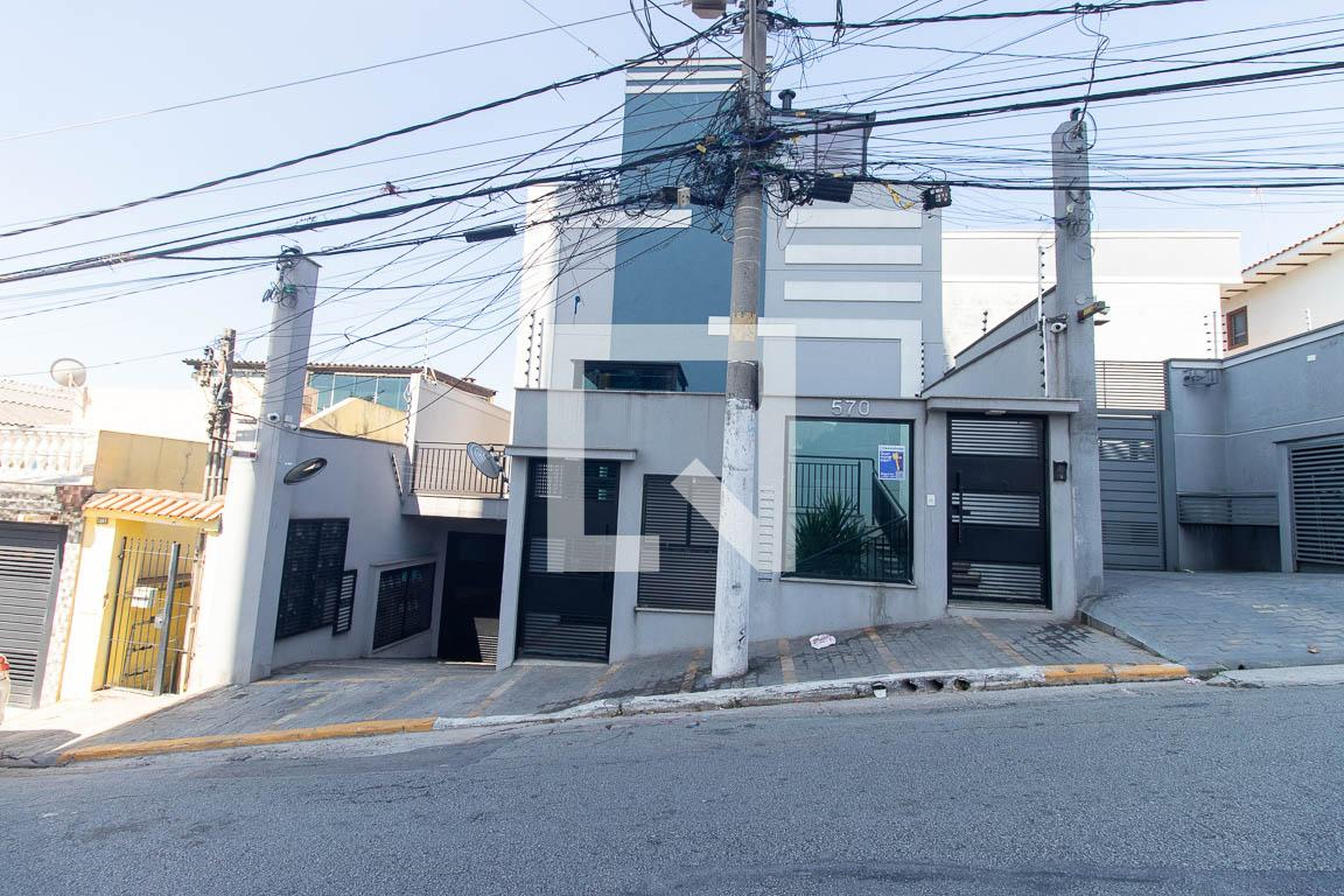 Fachada Condomínio em Rua Major Dantas Cortez, 570