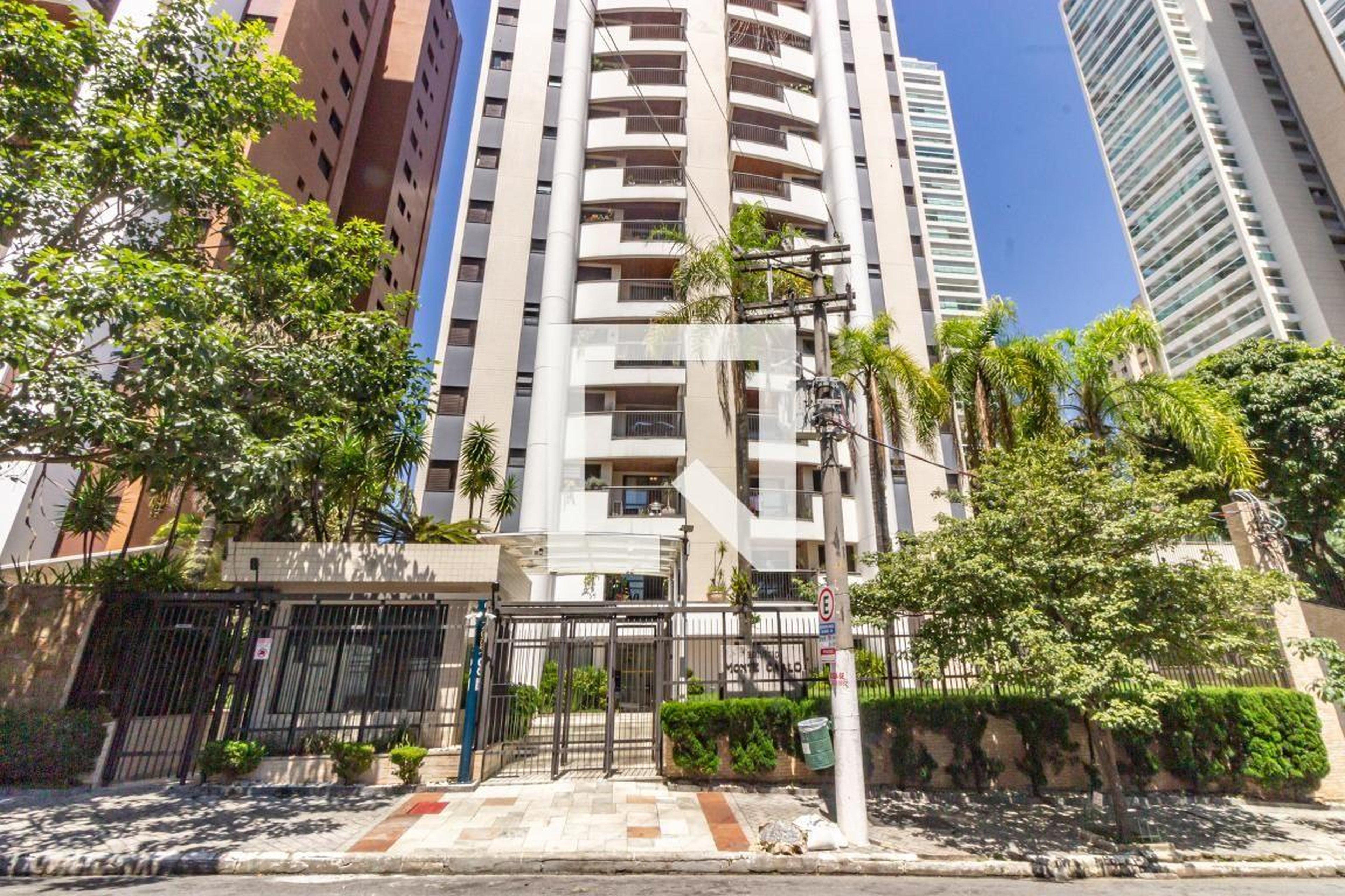 Fachada Condomínio Monte Carlo