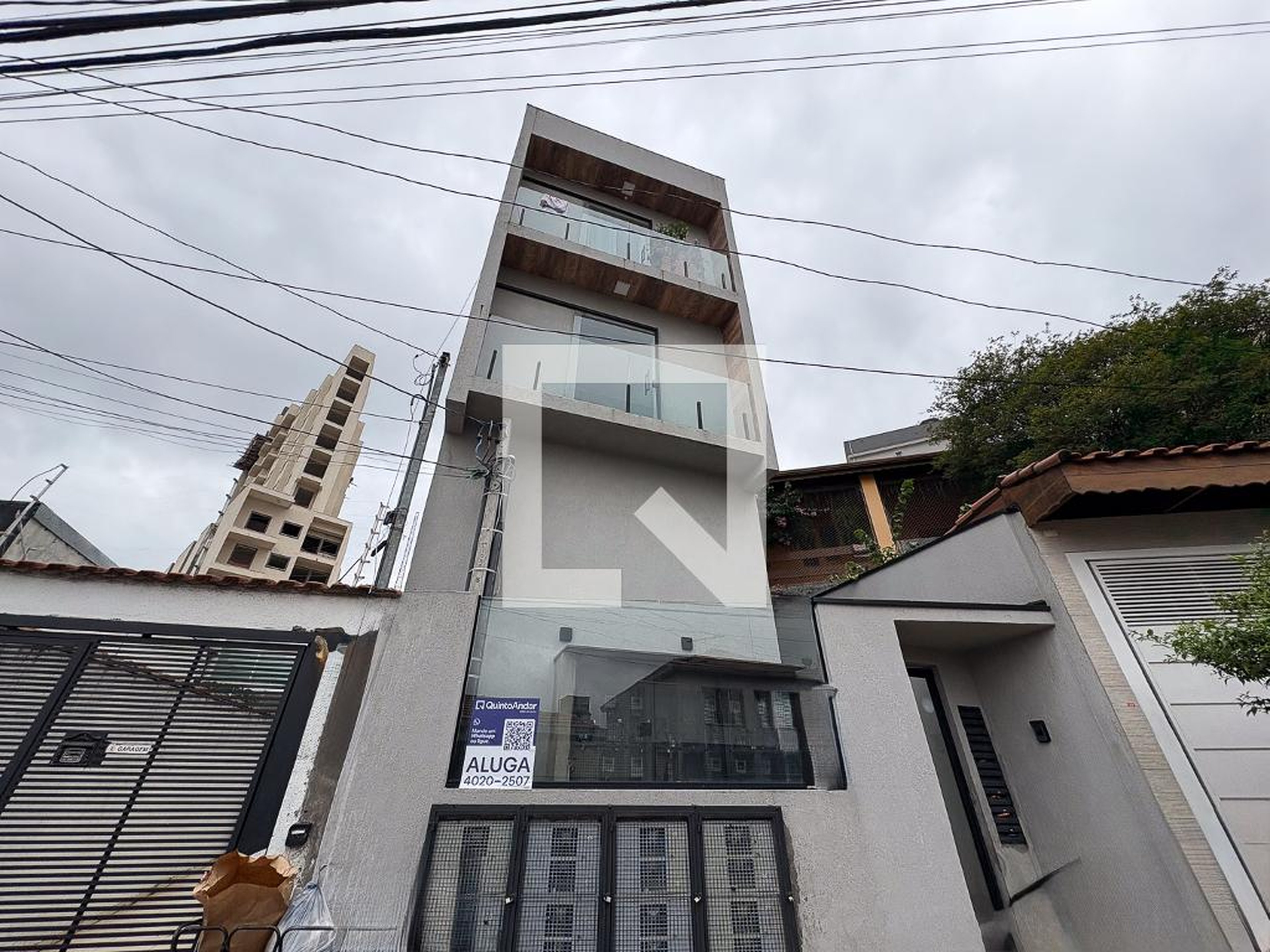 Fachada Condomínio em Rua Ibaiti, 87