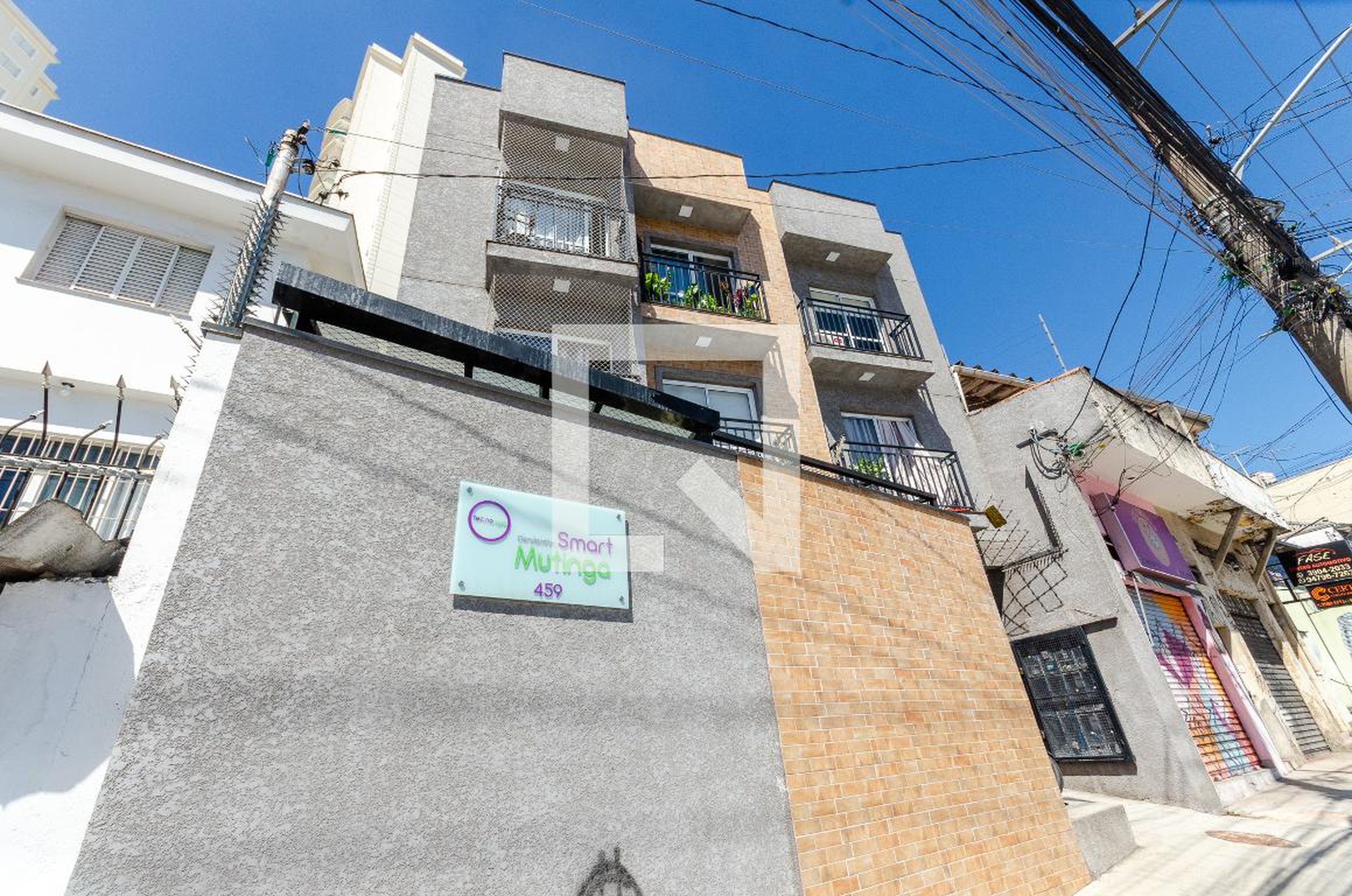 Fachada Condomínio Smart Mutinga