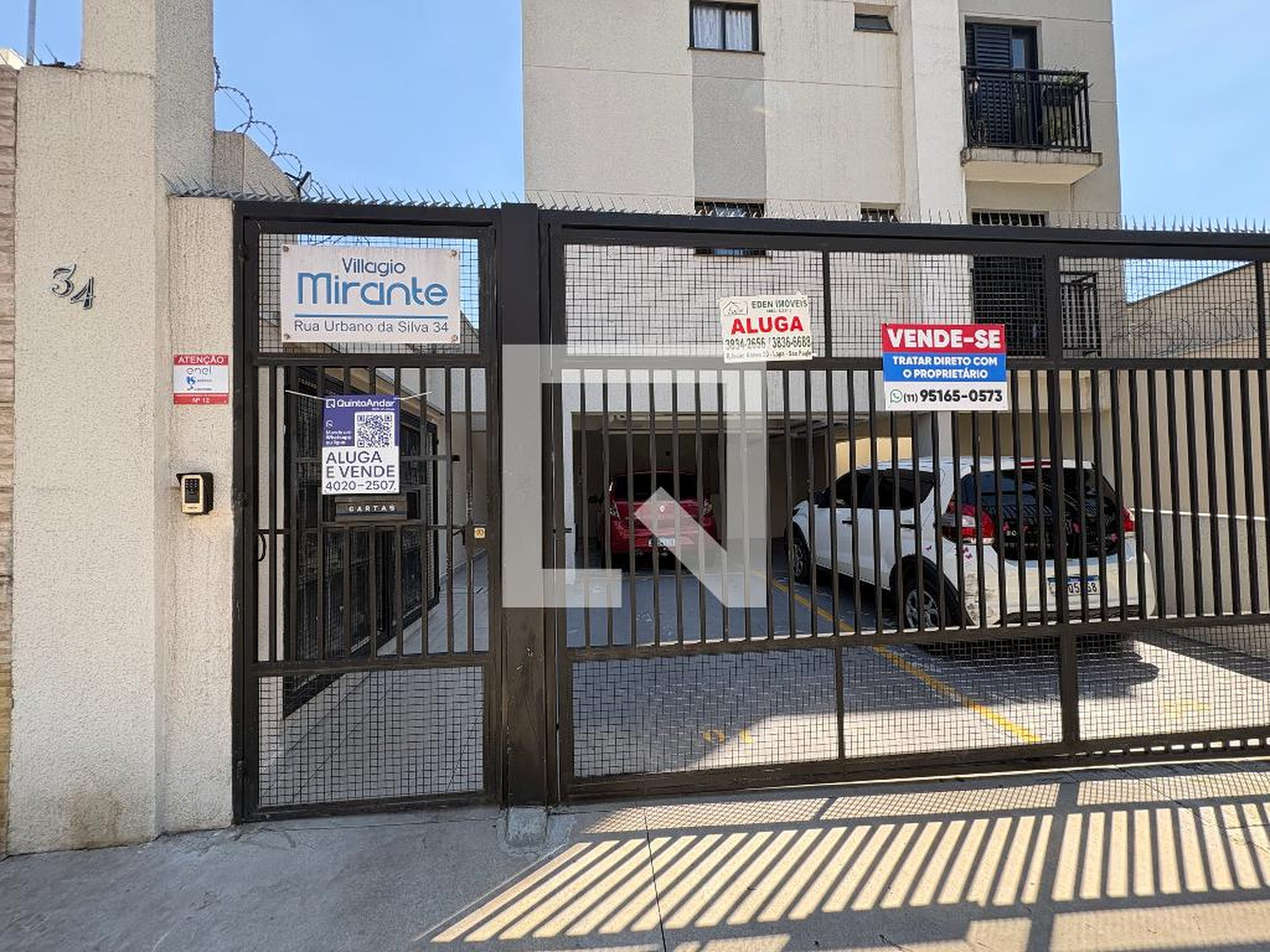 Fachada Condomínio em Rua Urbano da Silva, 34