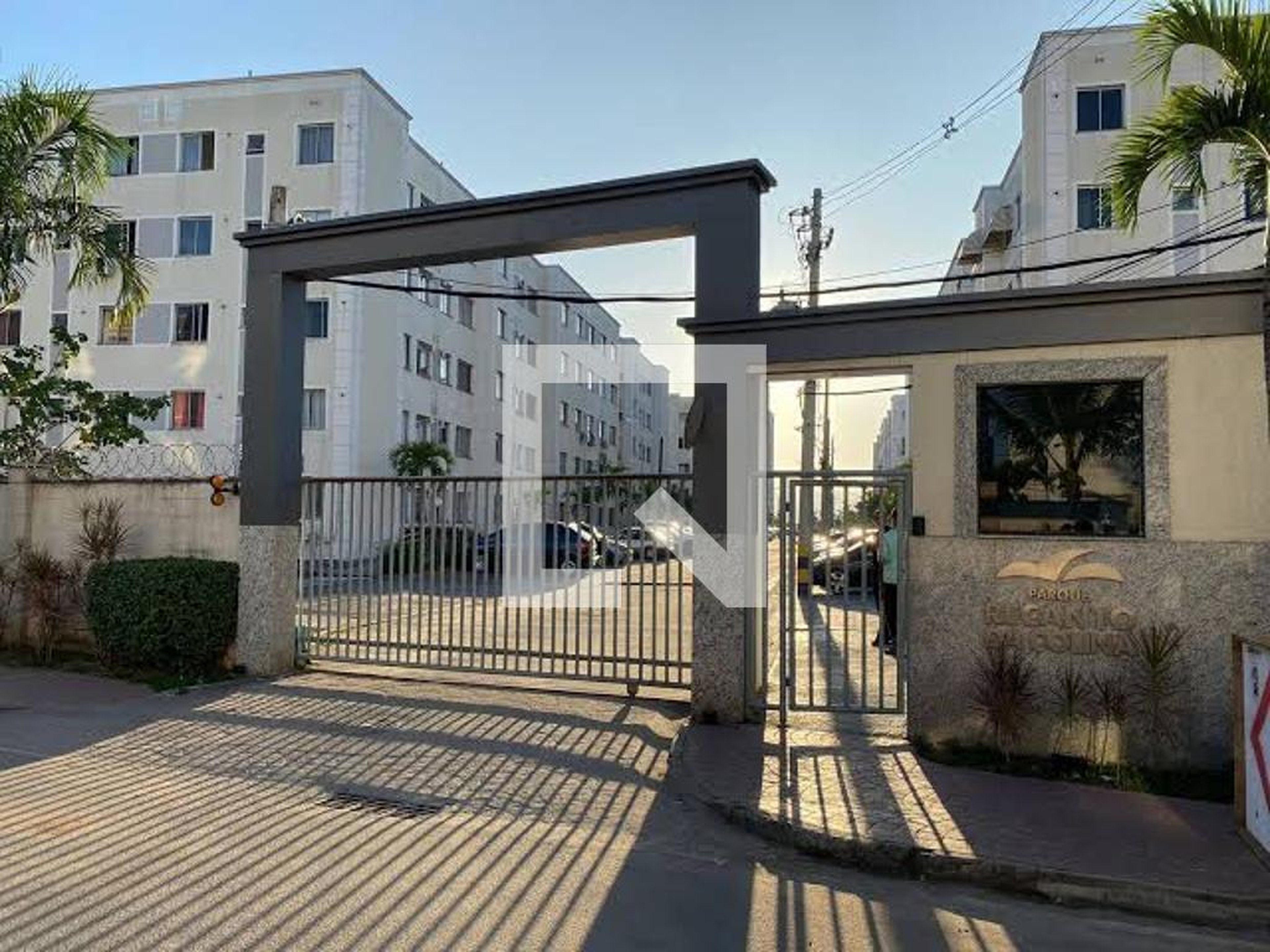 Fachada Condomínio em Rua Waldyr Sant'Anna, 92