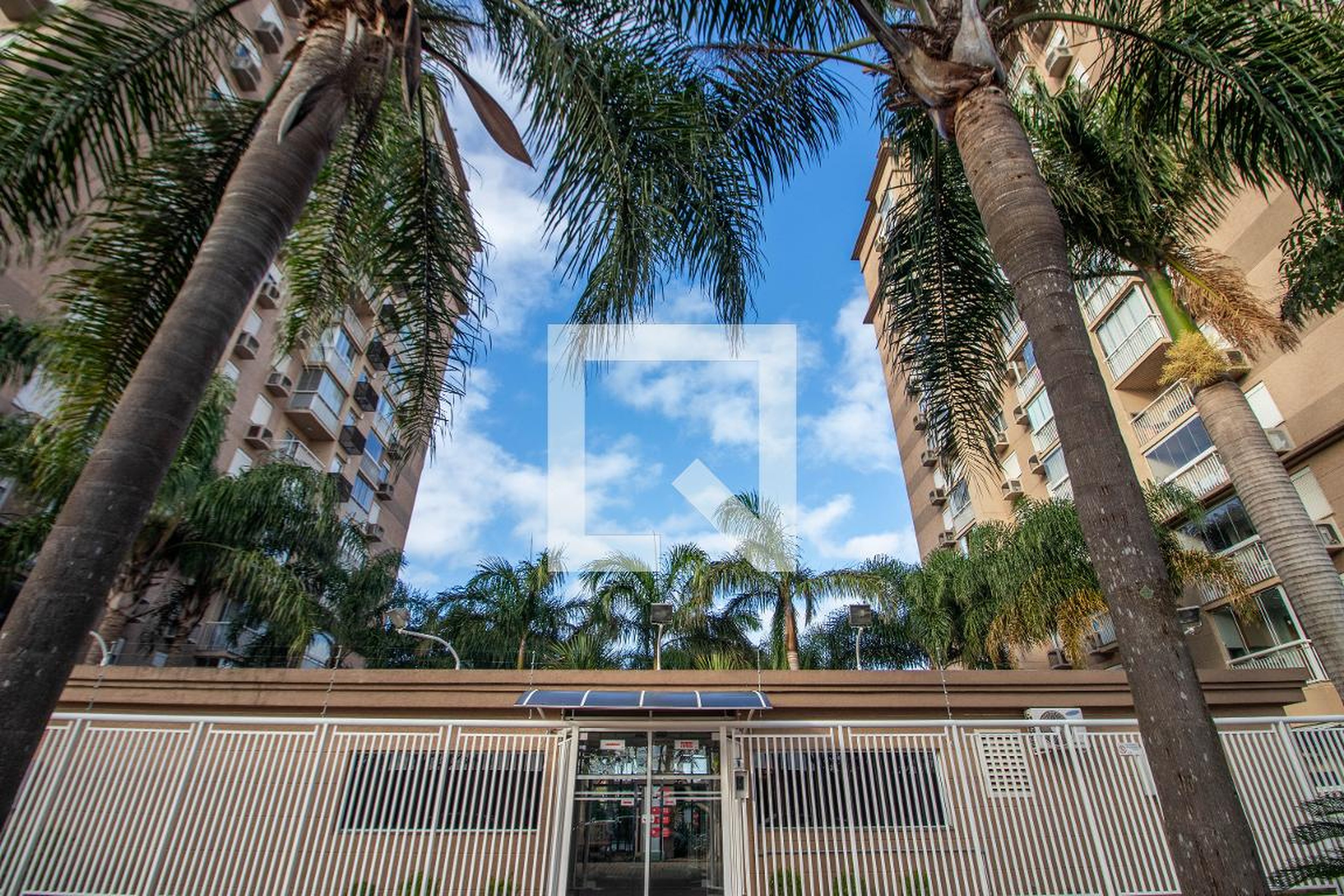 Fachada Condomínio em Rua Monsenhor Antonio Guilherme Grings, 54