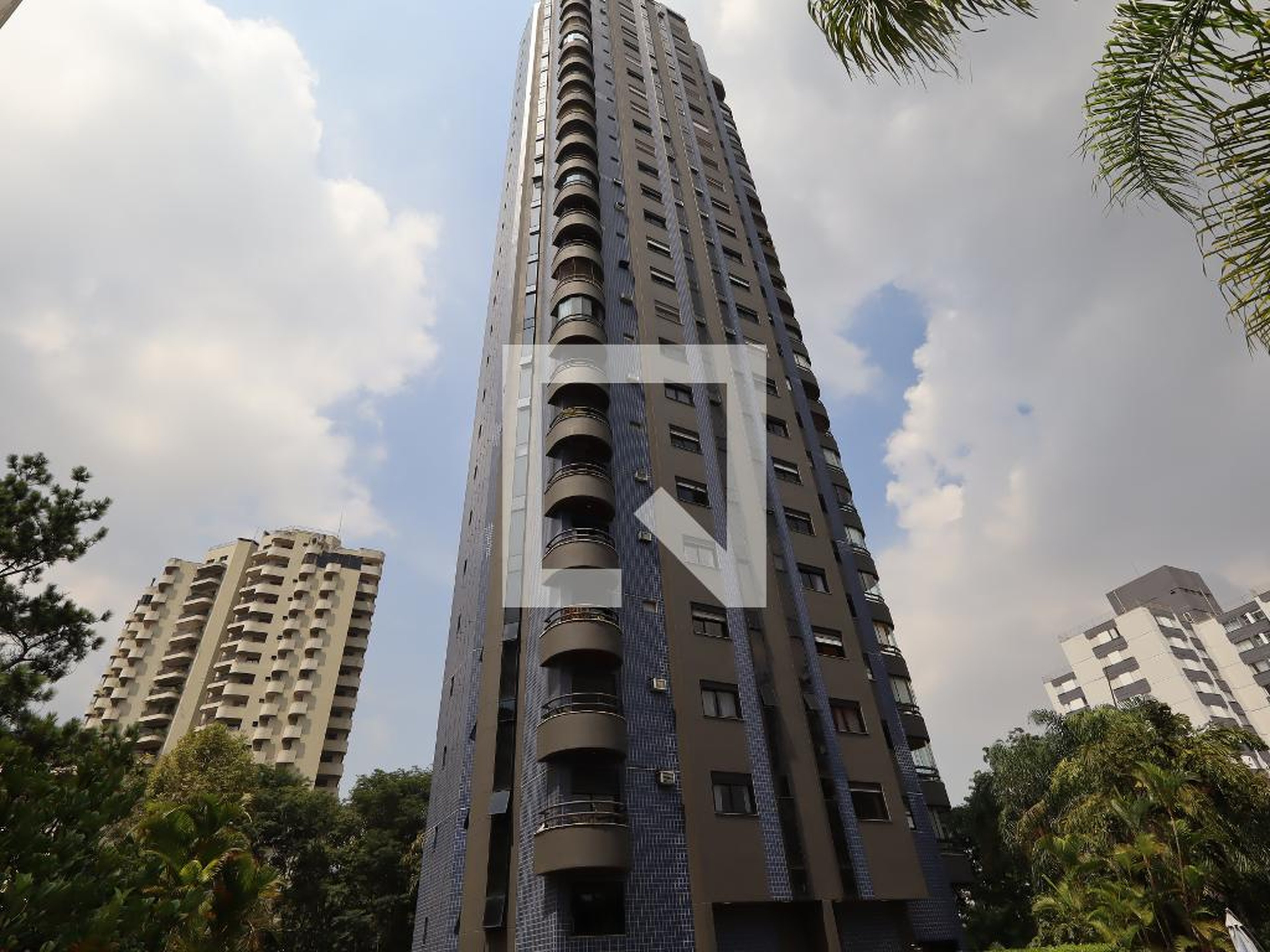 Fachada Condomínio Maison Carmel