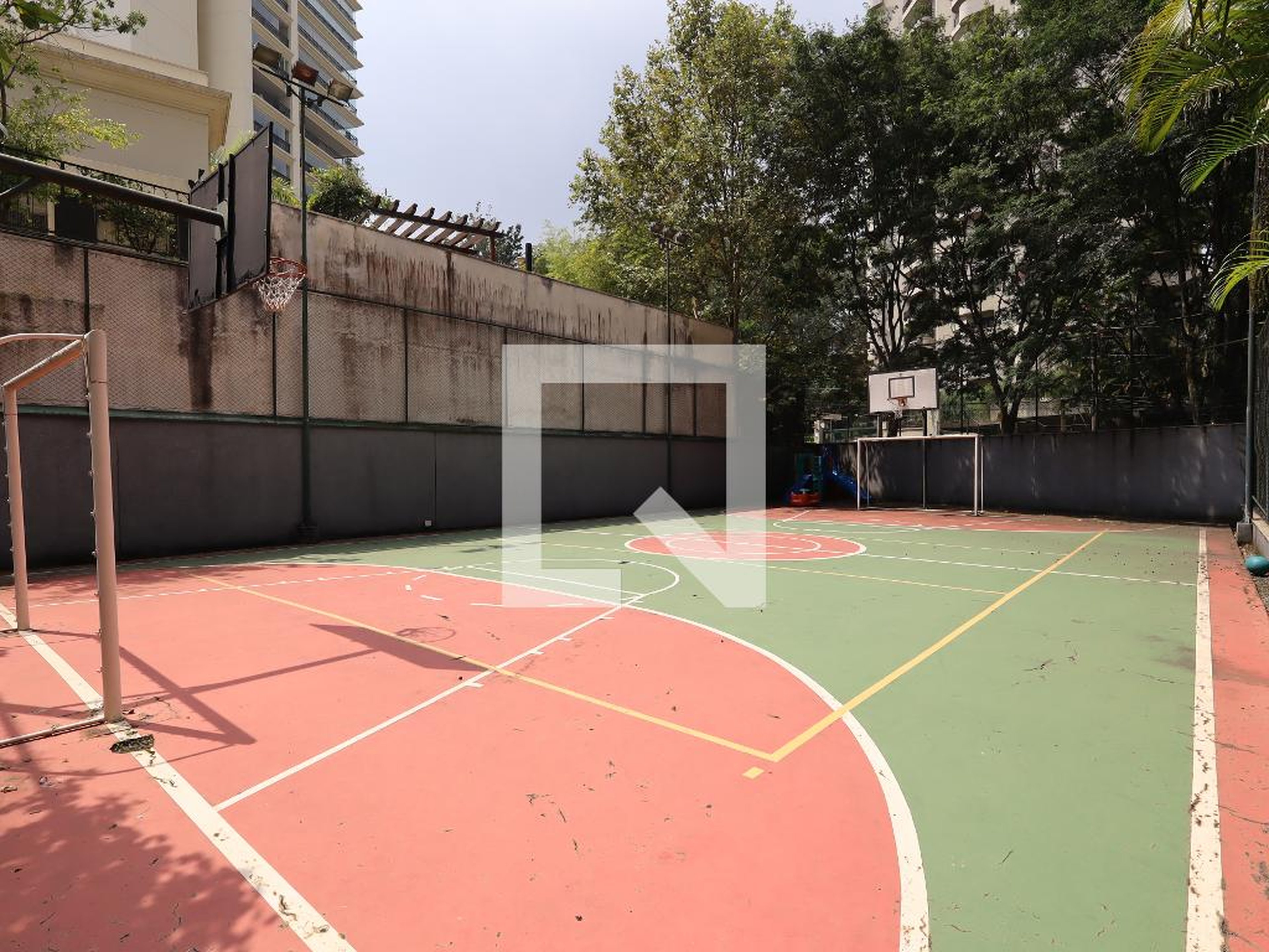 Quadra Esportiva - Maison Carmel