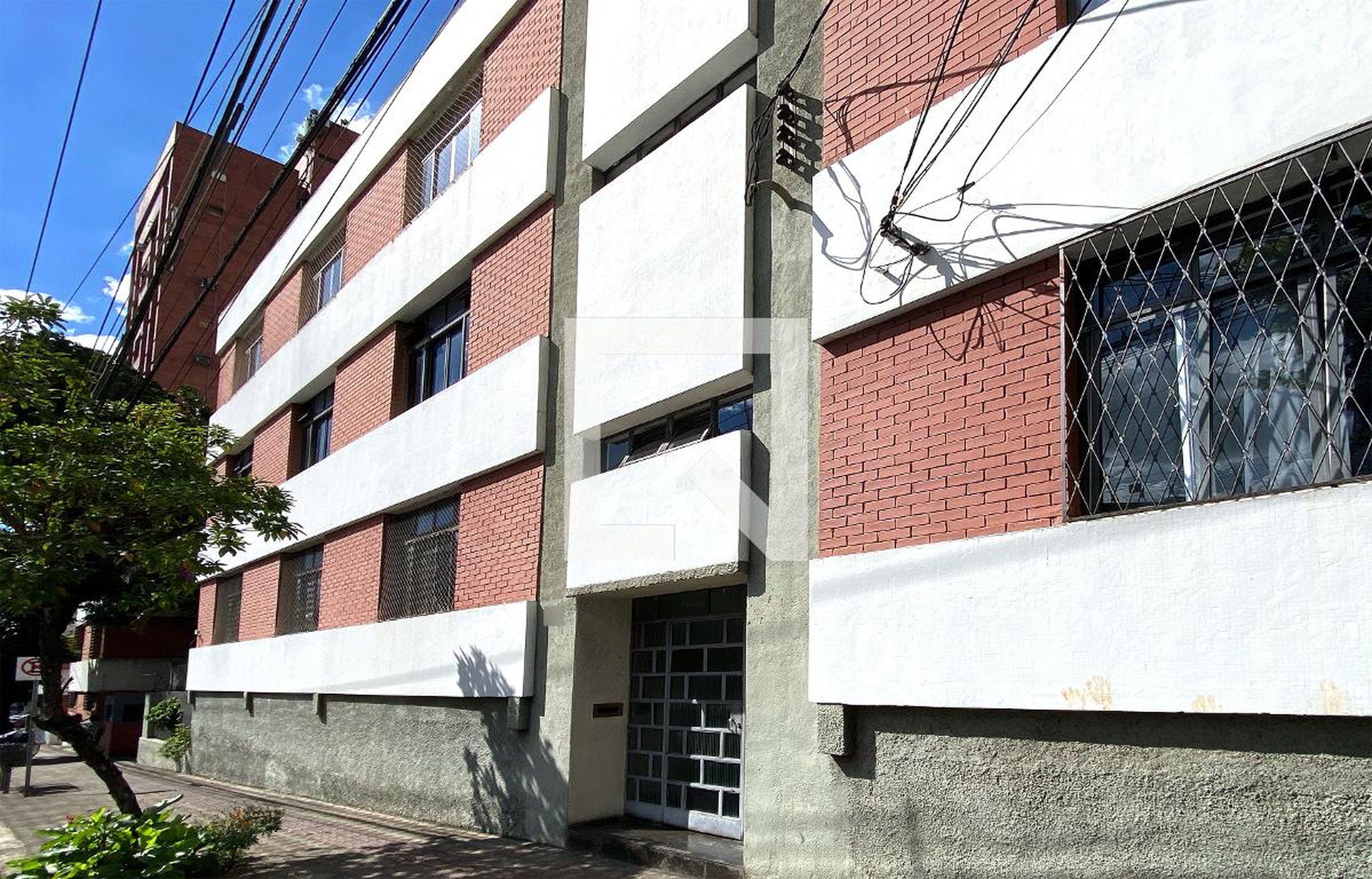 Fachada Condomínio em Rua do Uruguai, 55