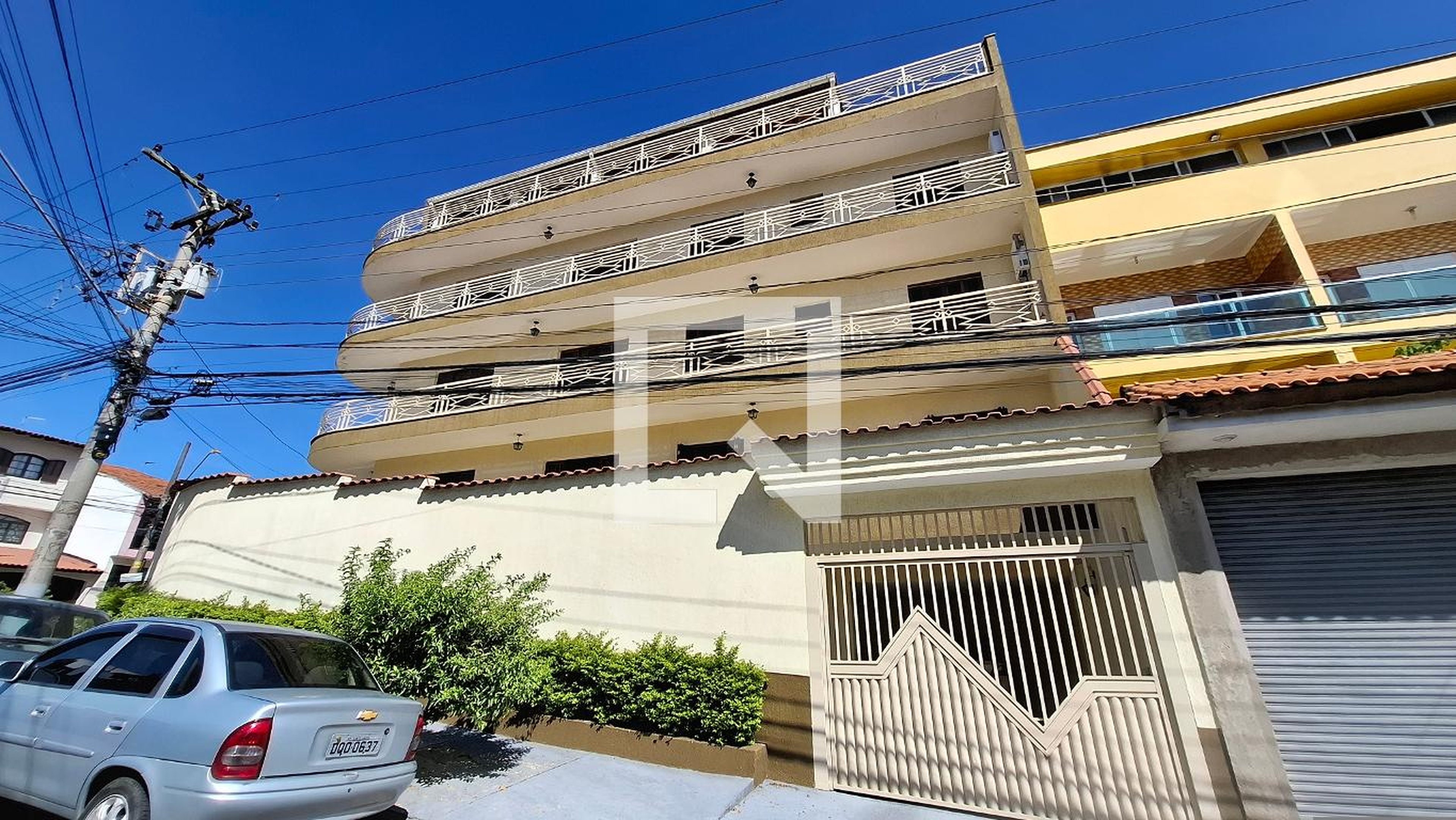 Fachada Condomínio em Rua Dona Nina Zanotto, 6