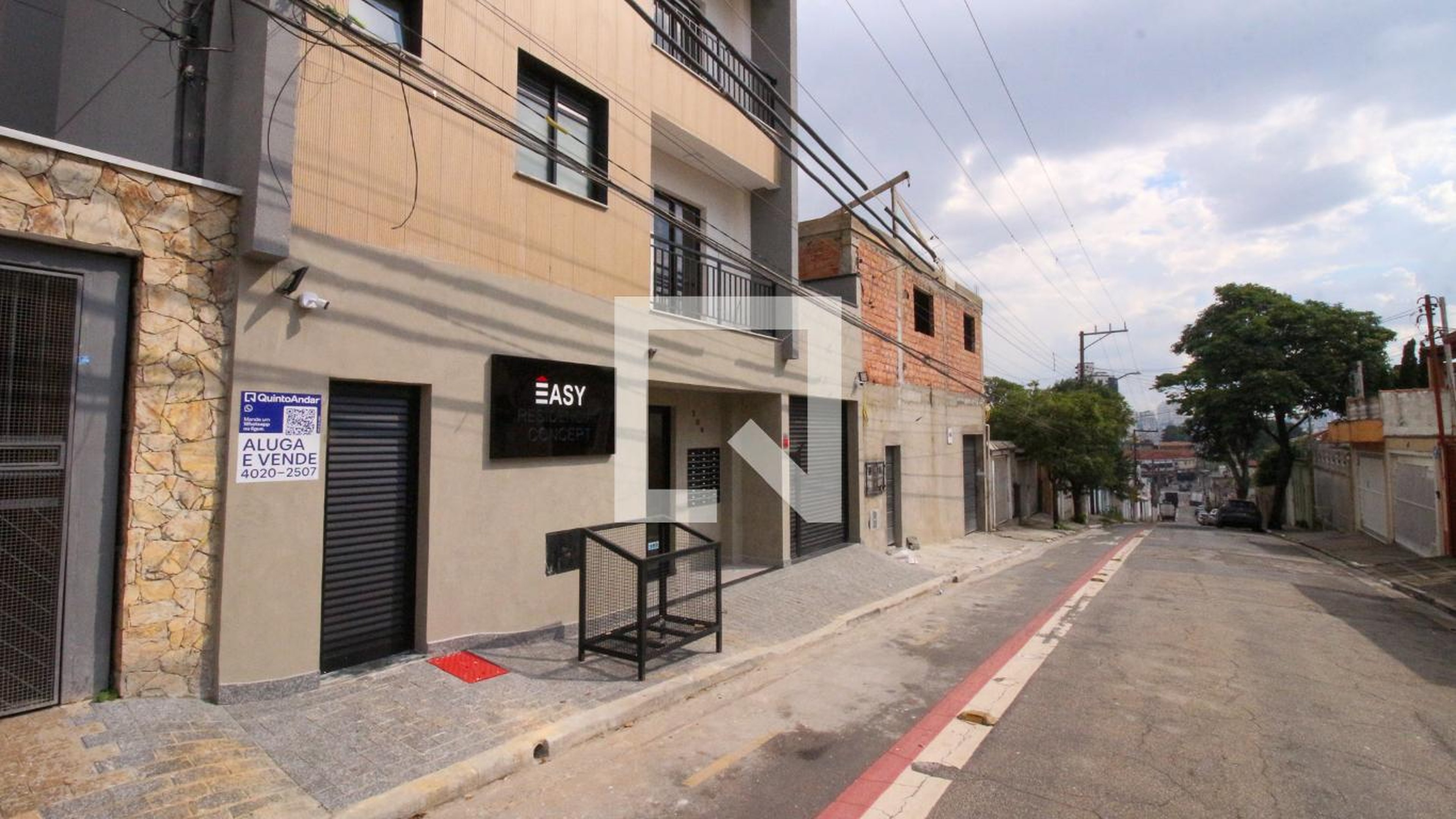 Fachada Condomínio em Rua Professor Gustavo Pires de Andrade, 206