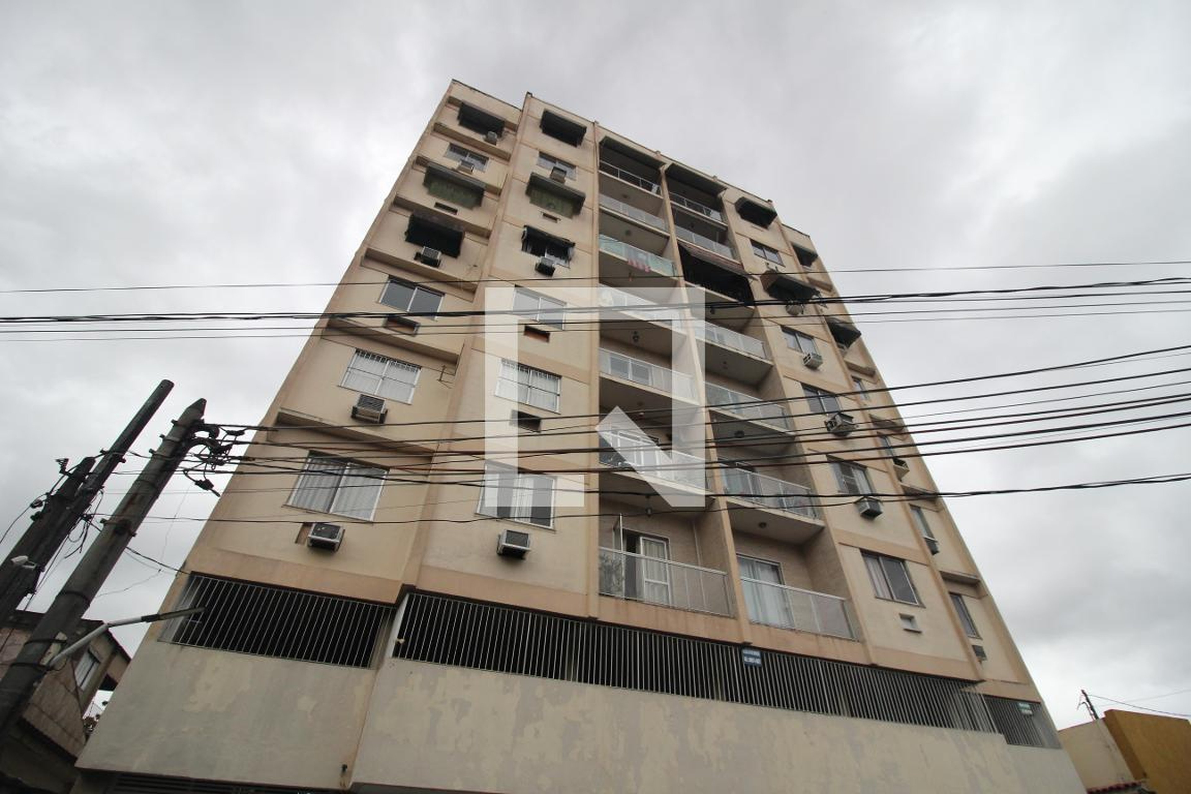 Fachada Condomínio em Rua Maurício Francisco Rodrigues, 80