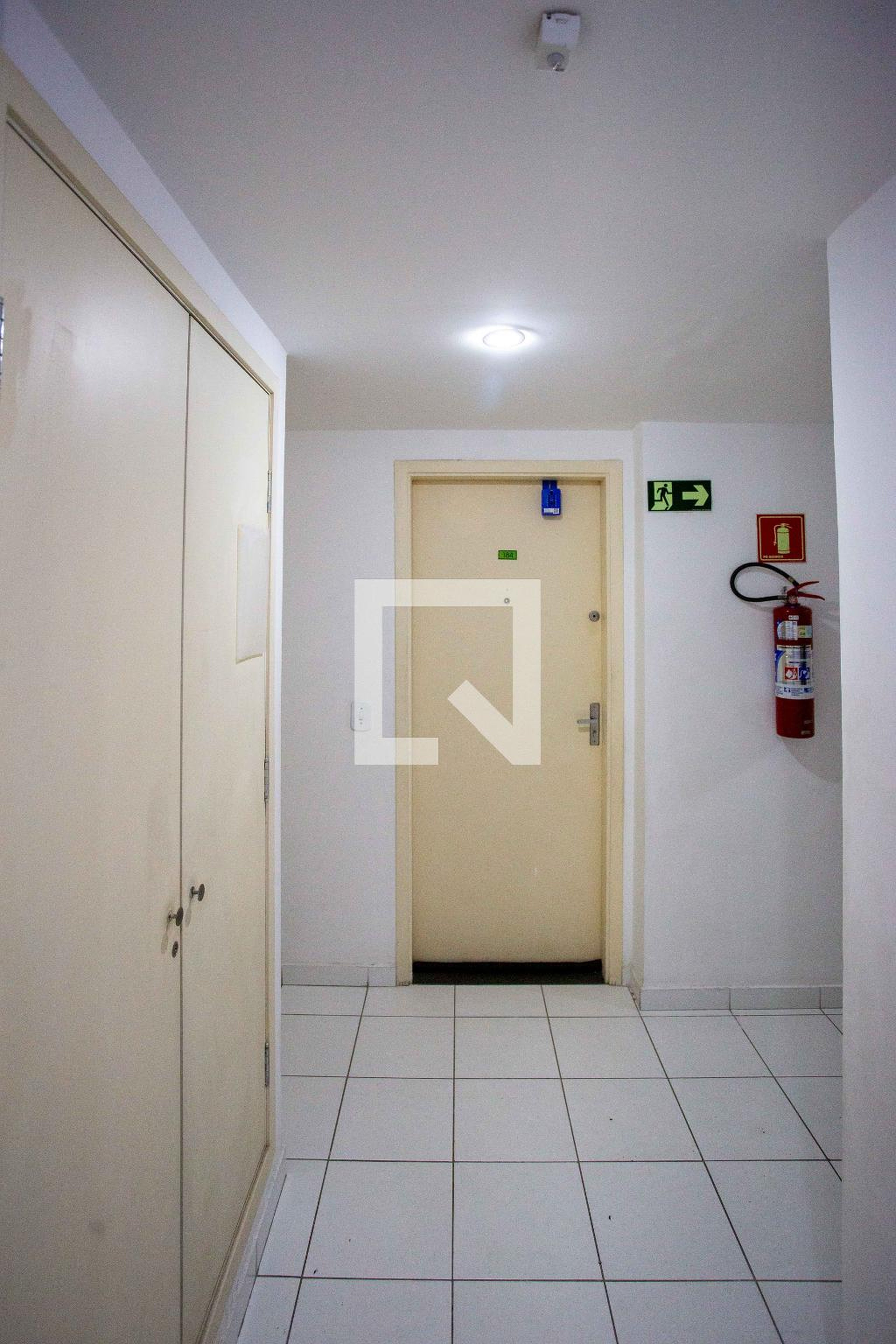 Hall de entrada - A Praça Diadema. II