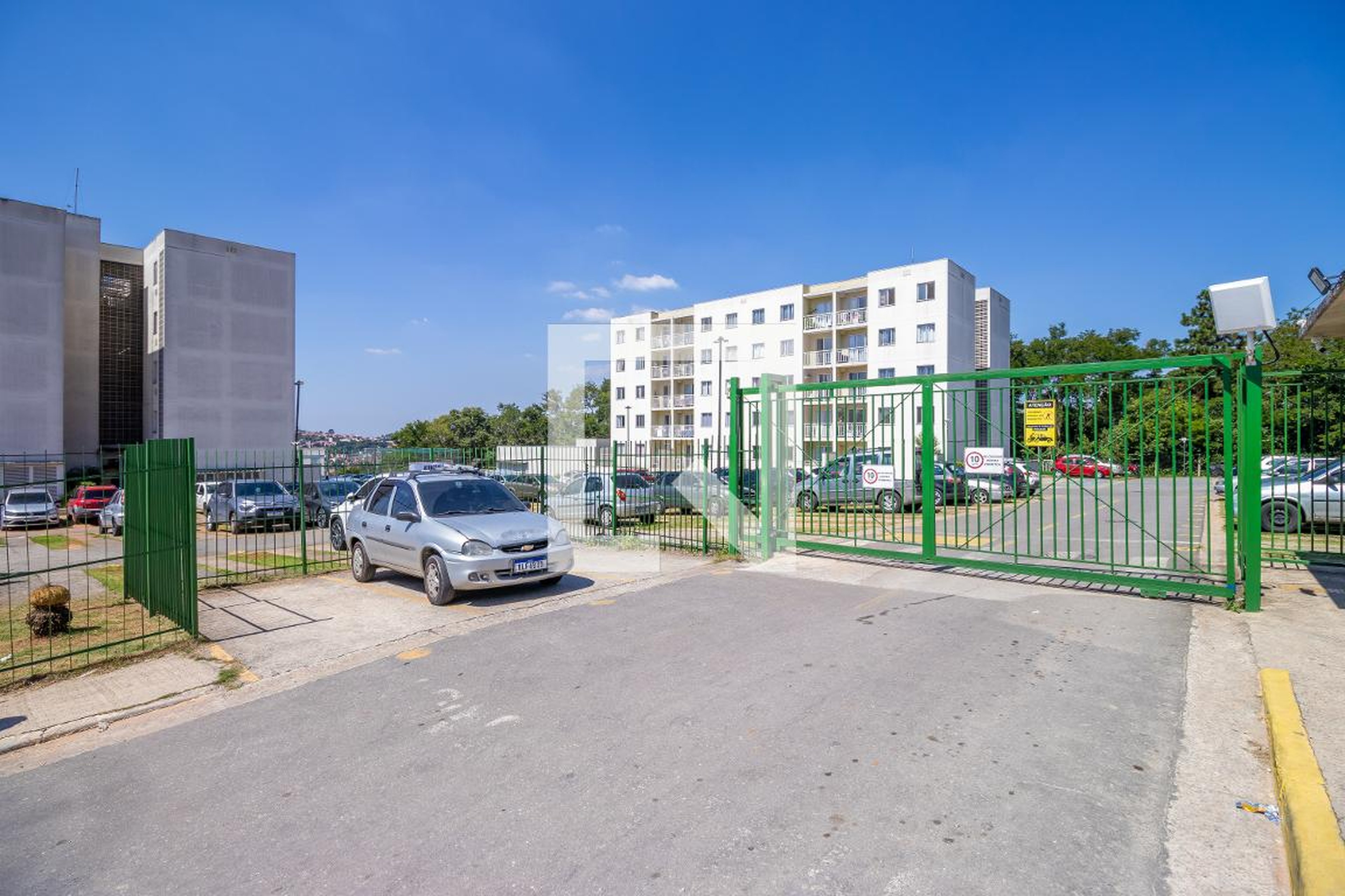 Fachada do condomínio Residencial Juritis