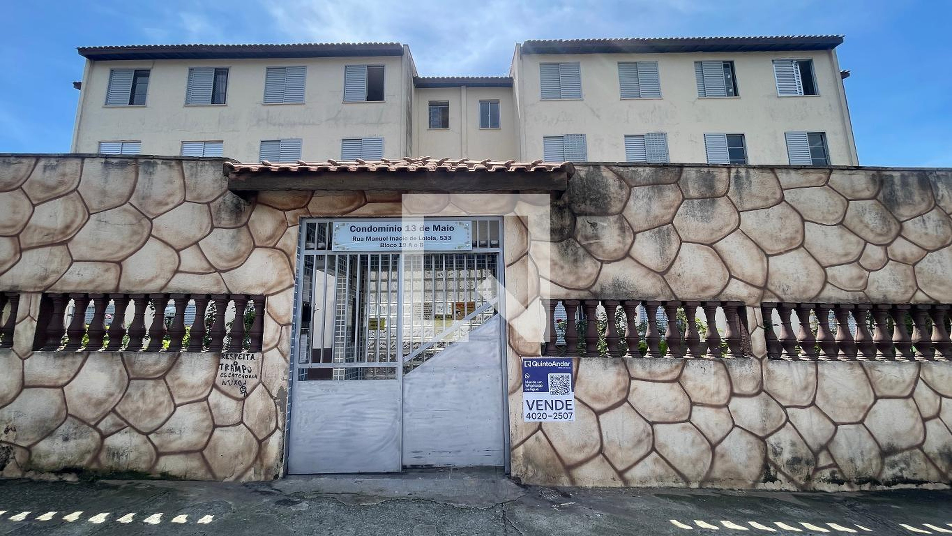 Fachada do Prédio Condomínio em Rua Manuel Inácio de Loiola, 533
