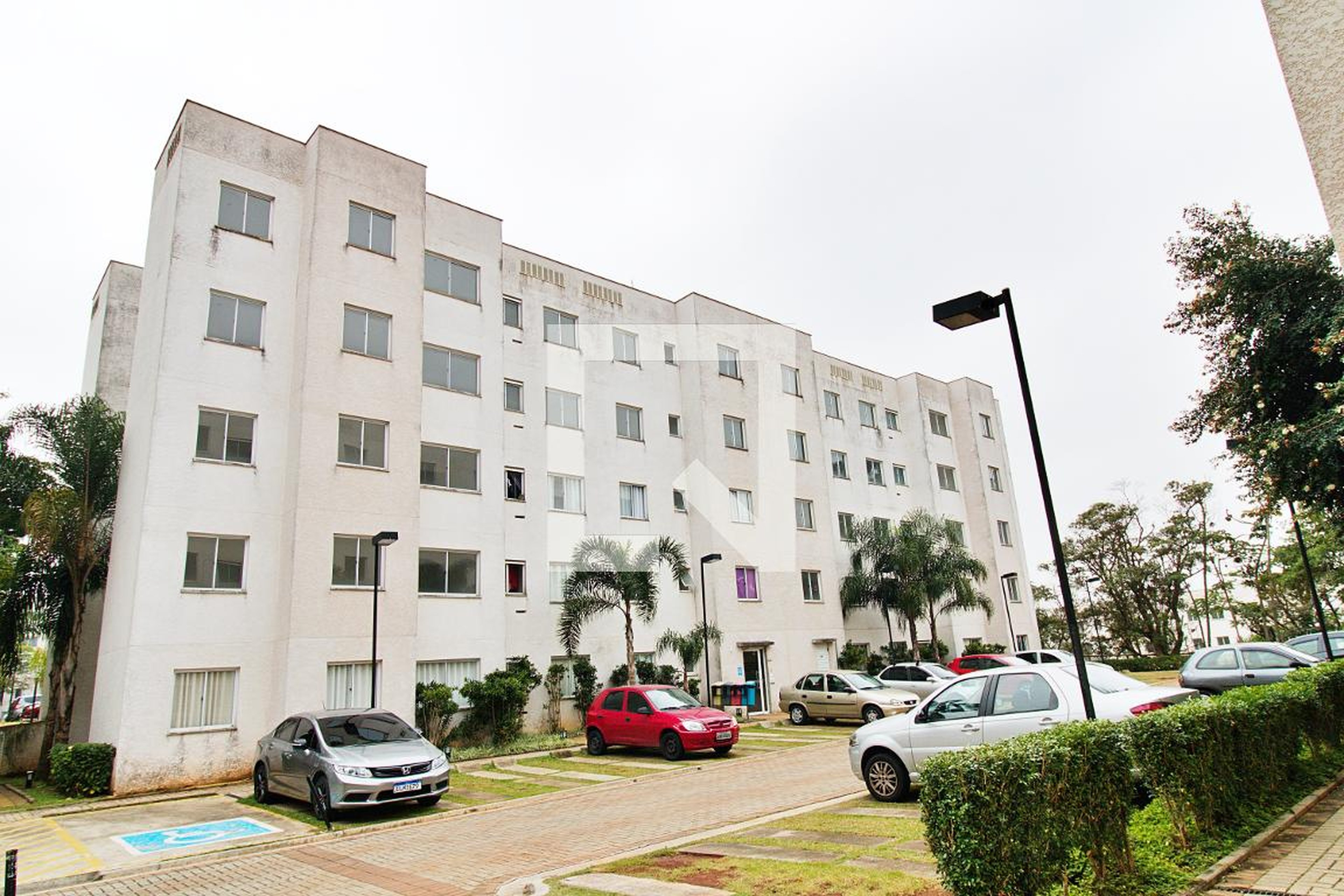 Fachada Condomínio Vila Arbori Árvores