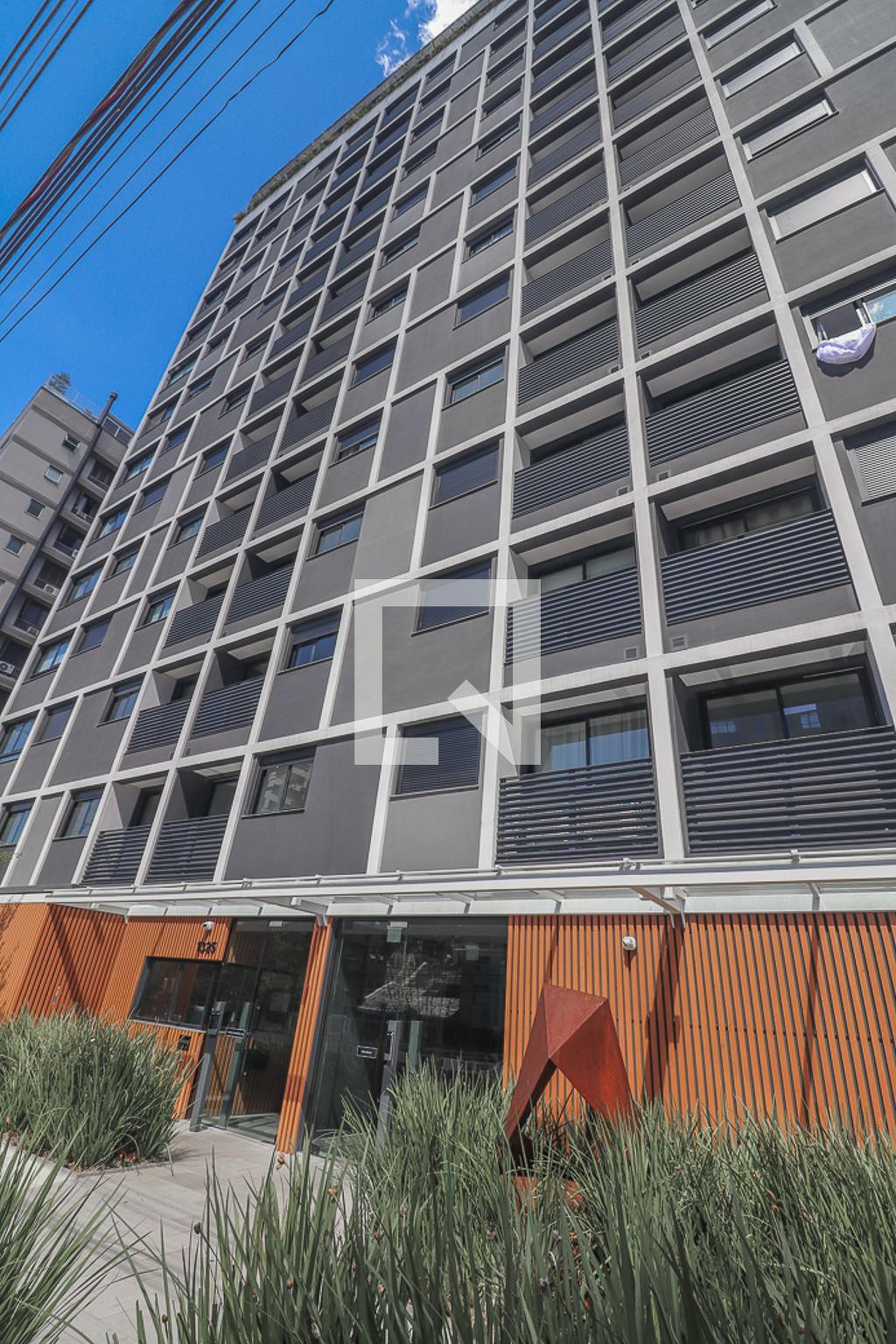 Fachada Condomínio Go Carlos Gomes