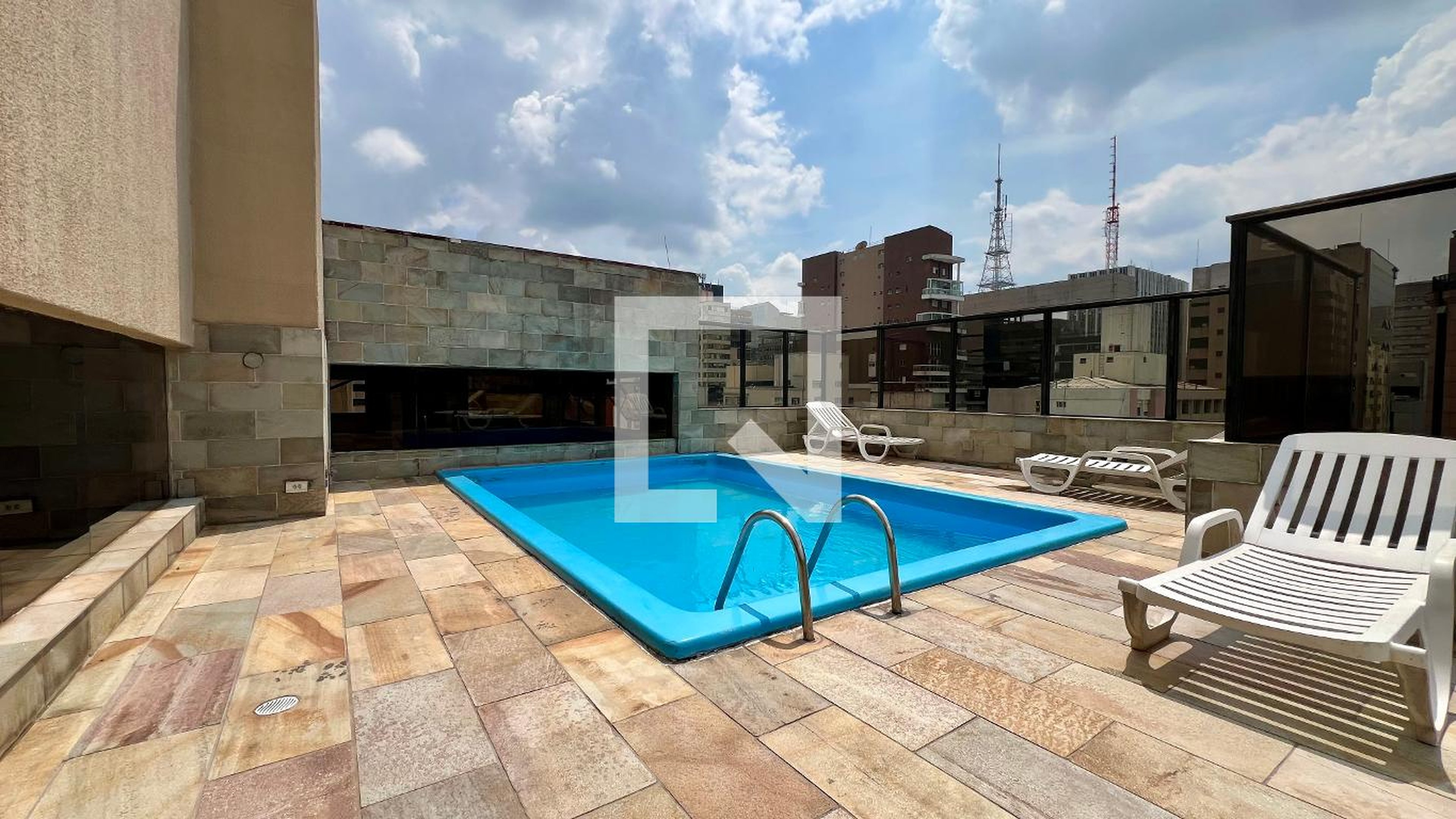 Piscina - Edifício Flat London Residence Service