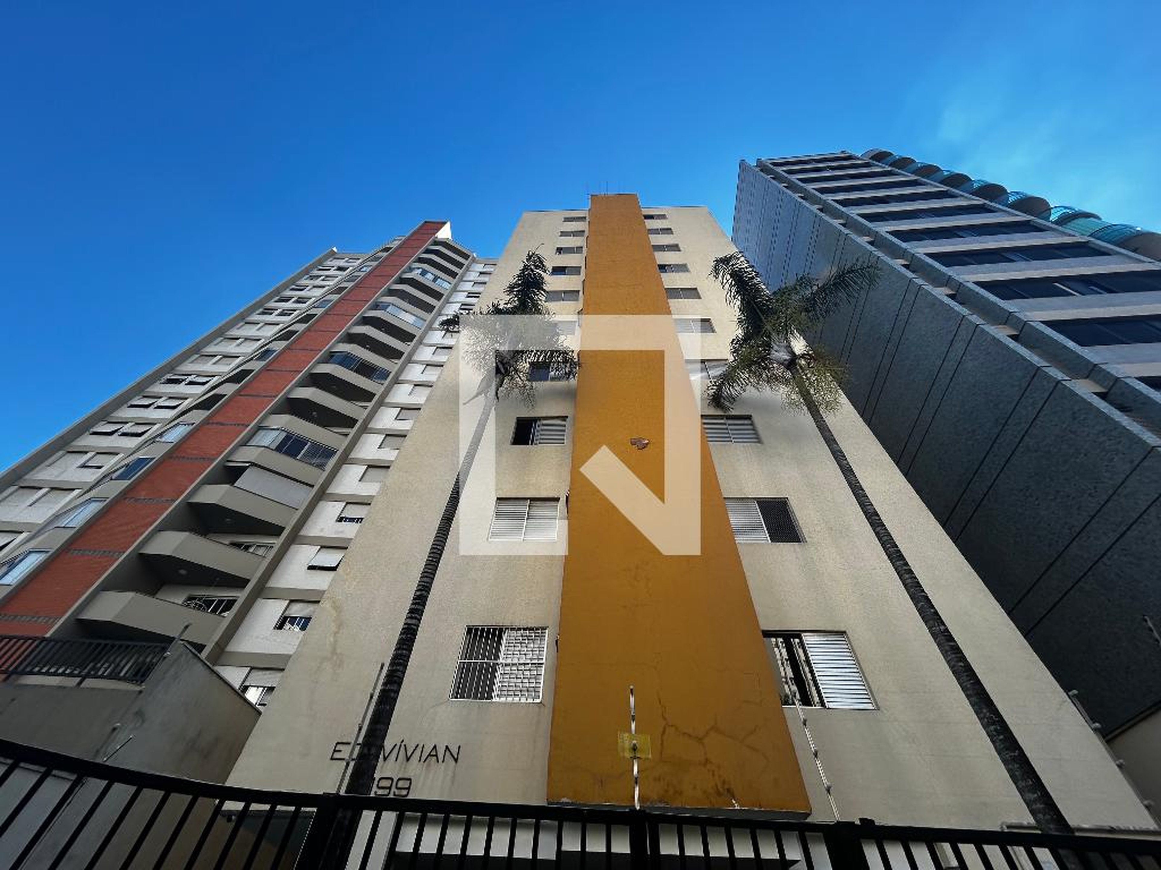 Fachada Condomínio em Avenida Princesa D'Oeste, 1199