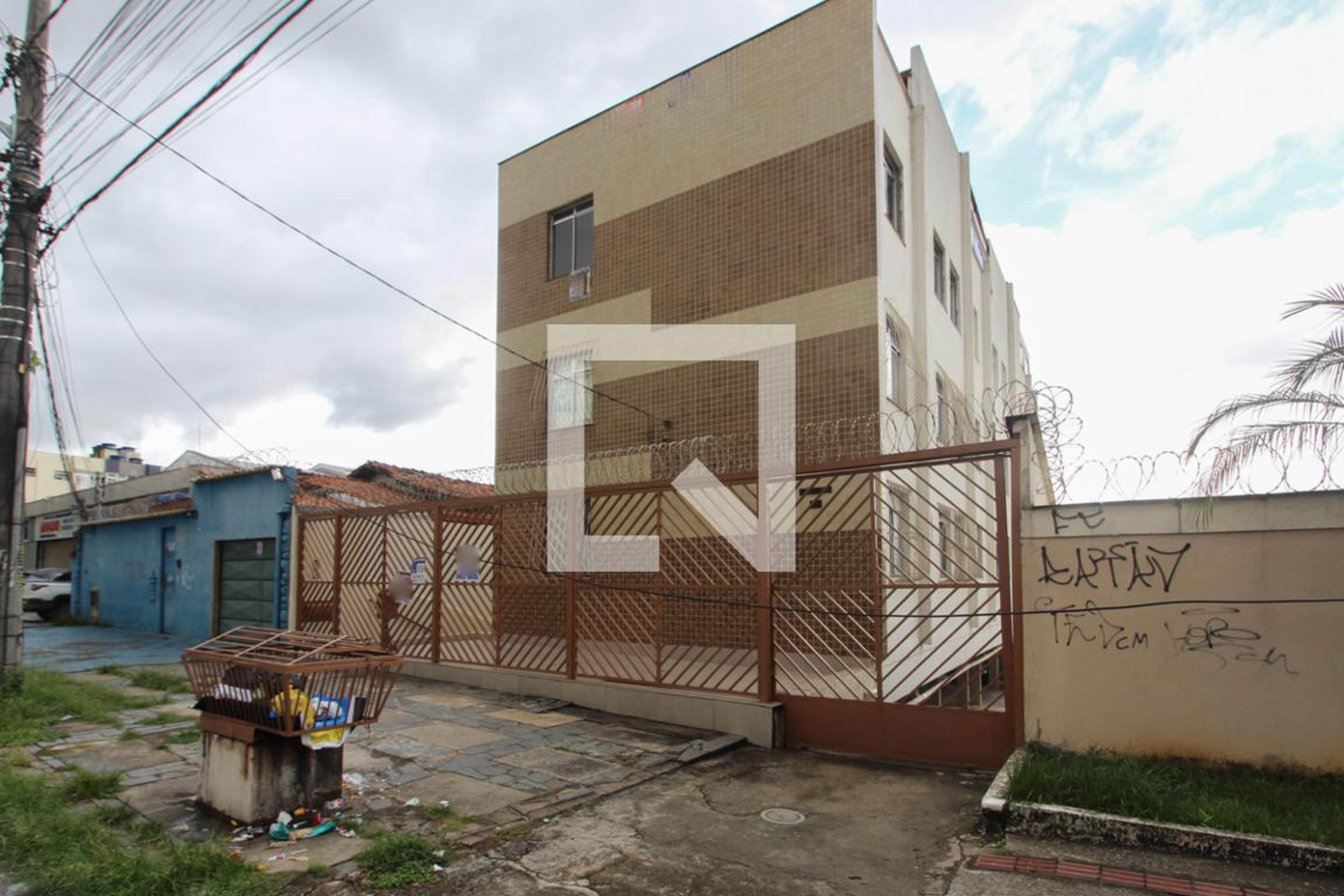 Fachada Condomínio em Avenida João Samaha, 990