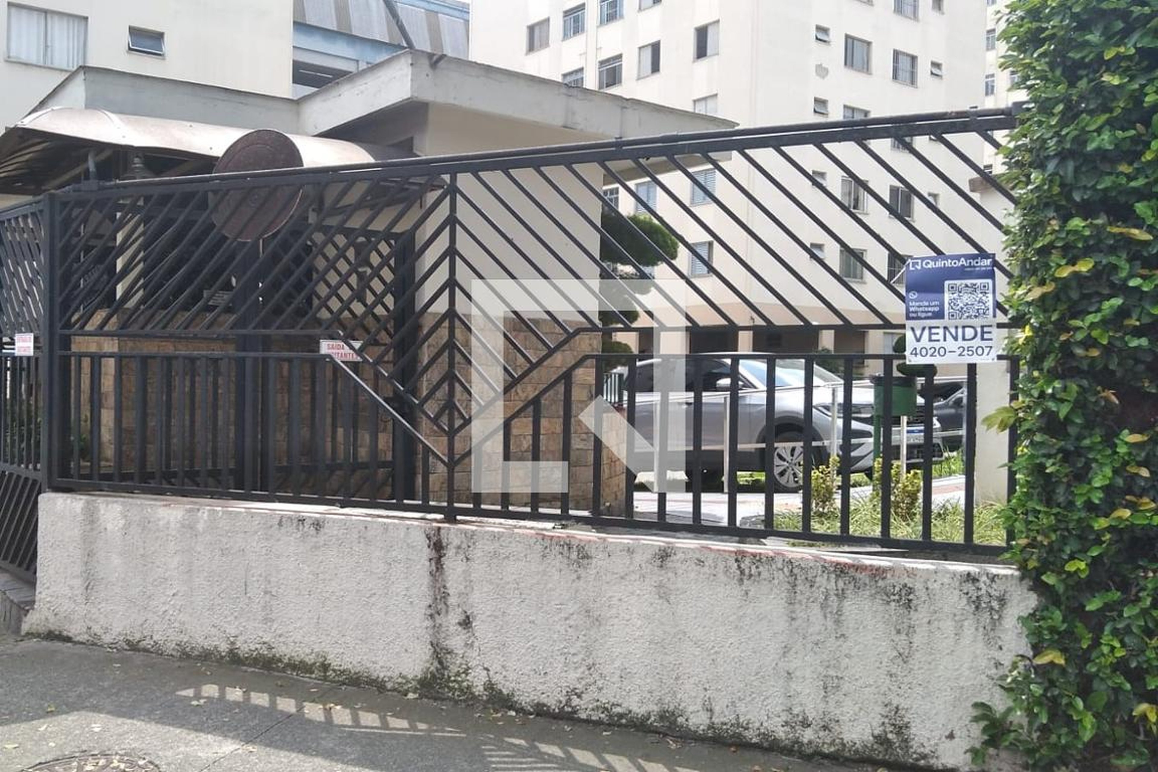 Fachada Residencial Araucárias