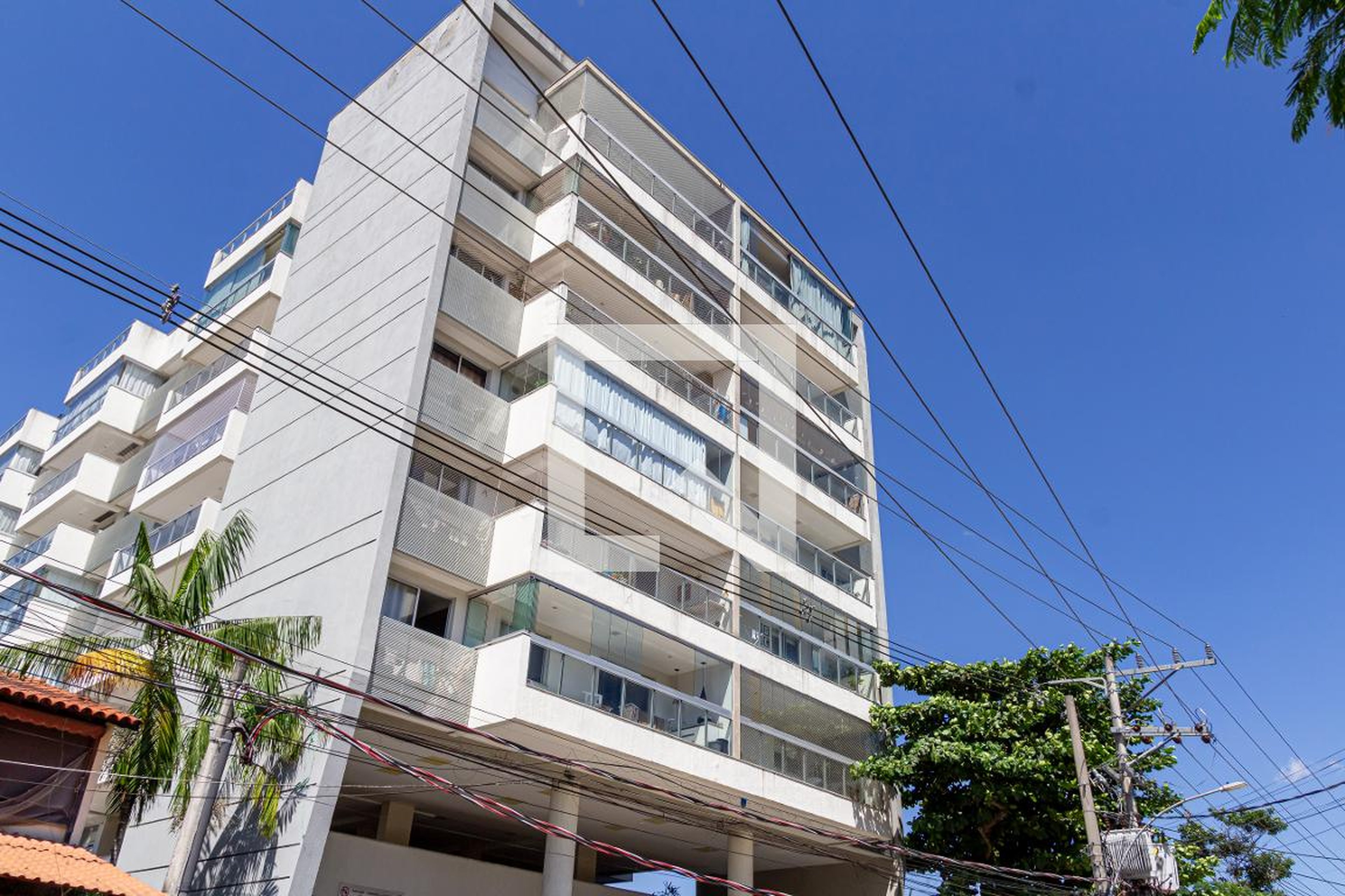 Fachada Condomínio Alcácer Prata