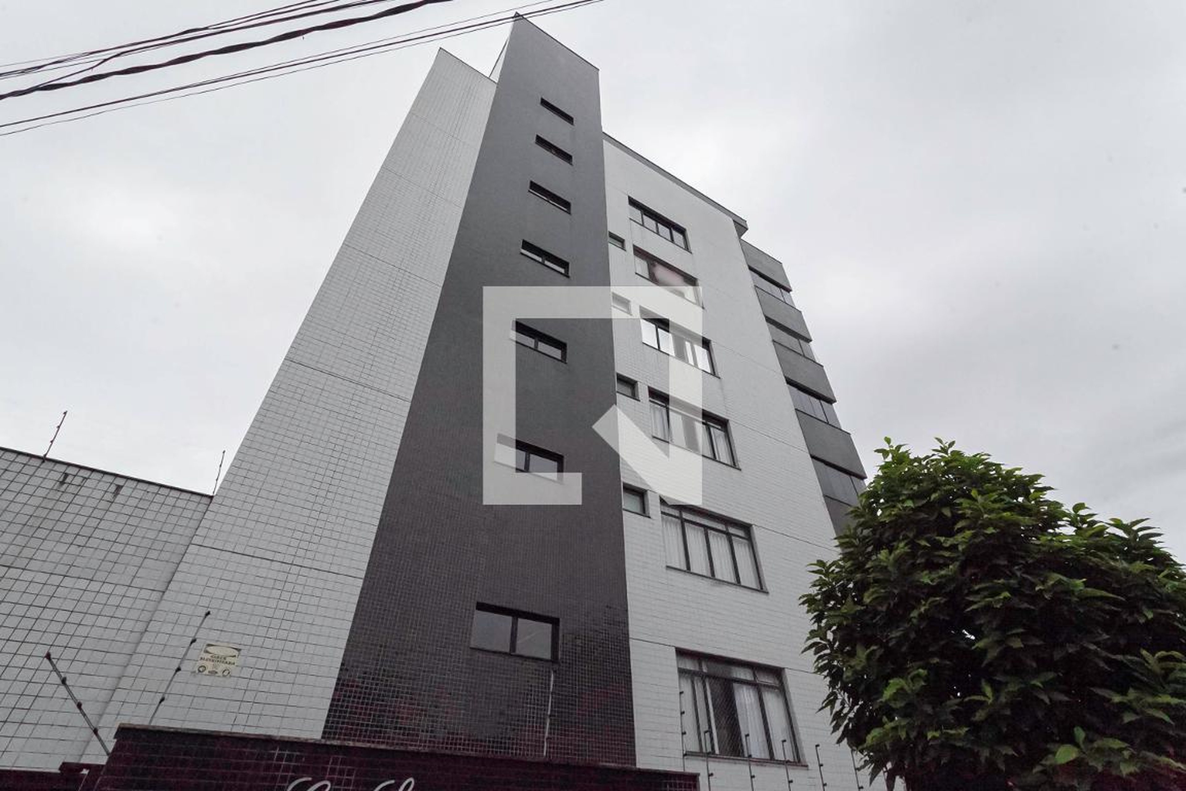 Fachada Condomínio em Rua Professor Alysson De Abreu, 123