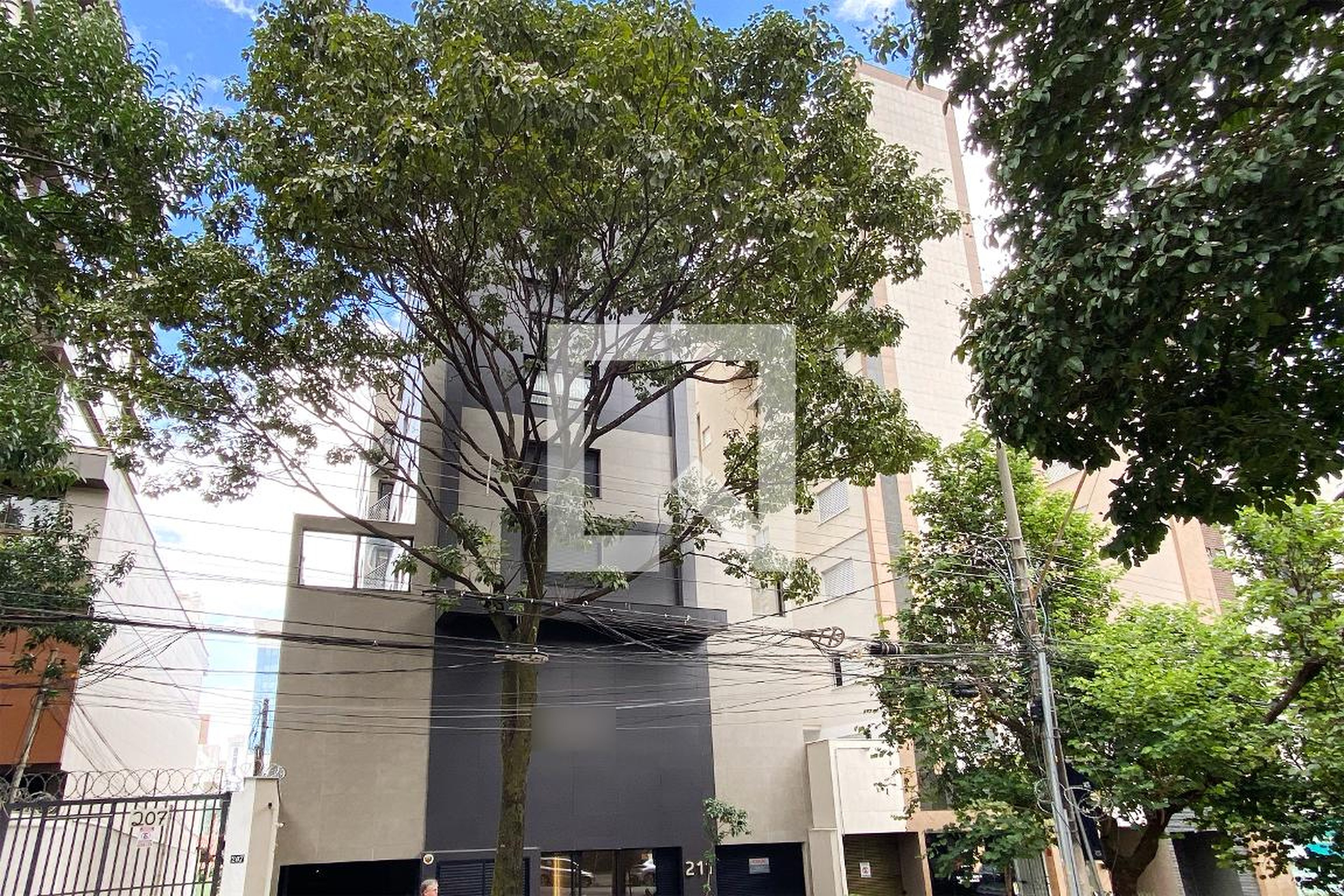 Fachada Condomínio em Rua Padre Marinho, 211