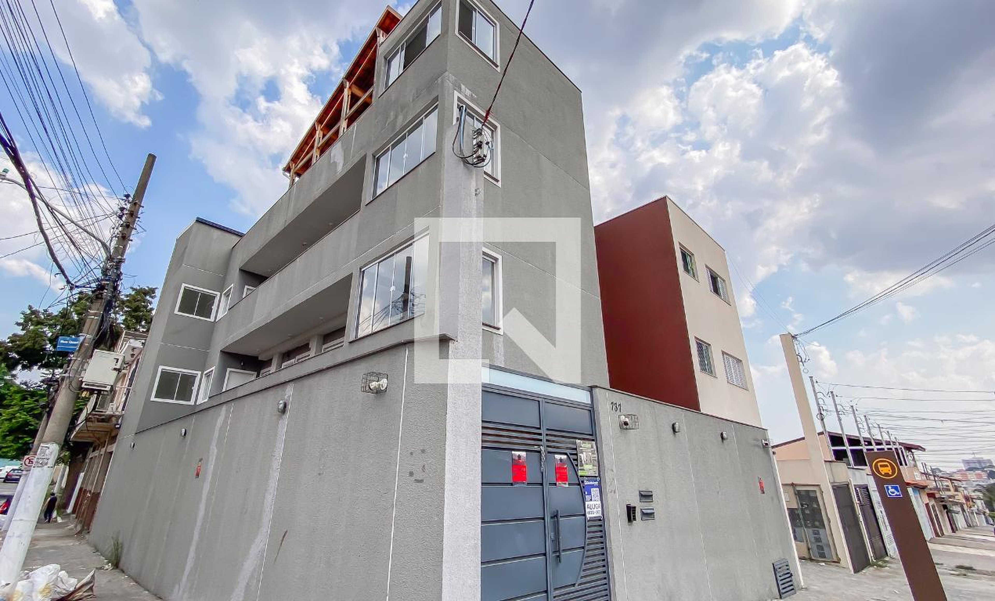 Fachada Condomínio em Rua João José de Queiroz, 737