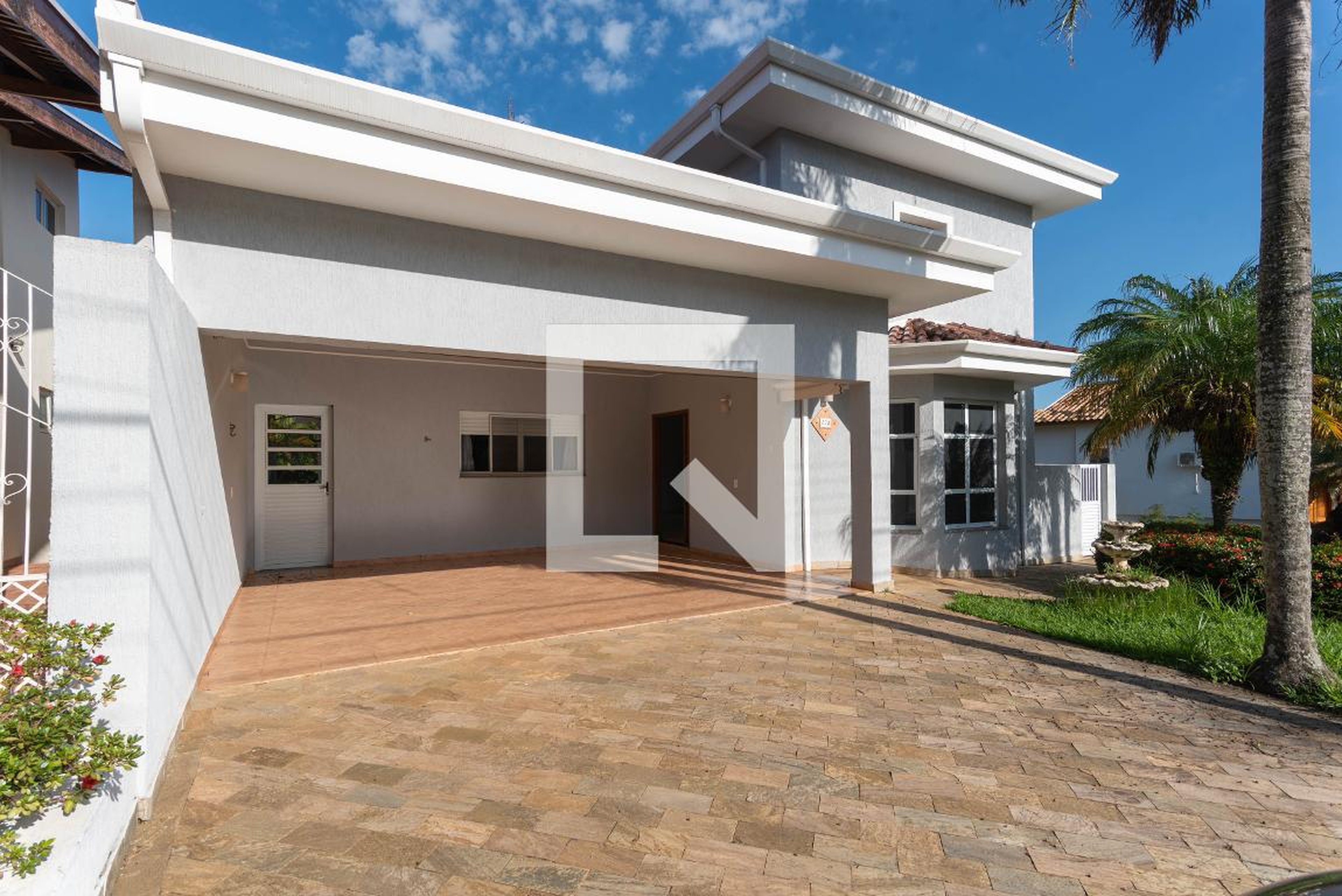 Fachada Condomínio em Avenida das Jabuticabas, 428