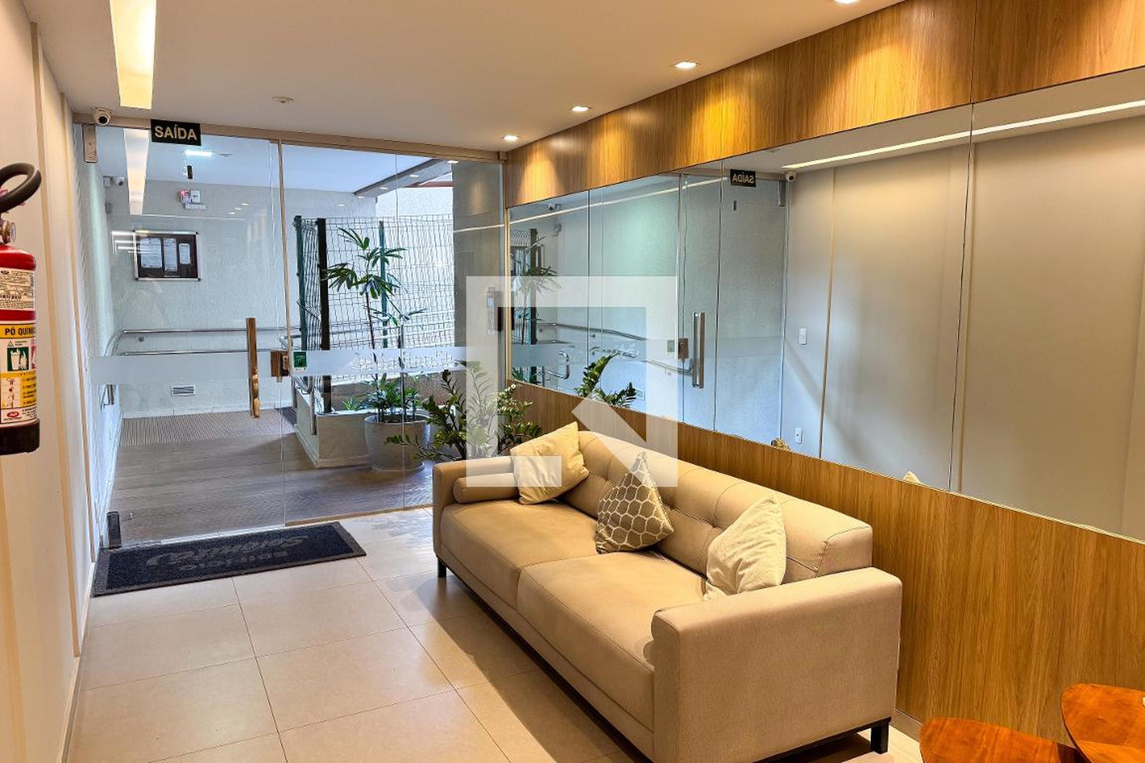 Hall de entrada - Edifício Residencial Serenitá