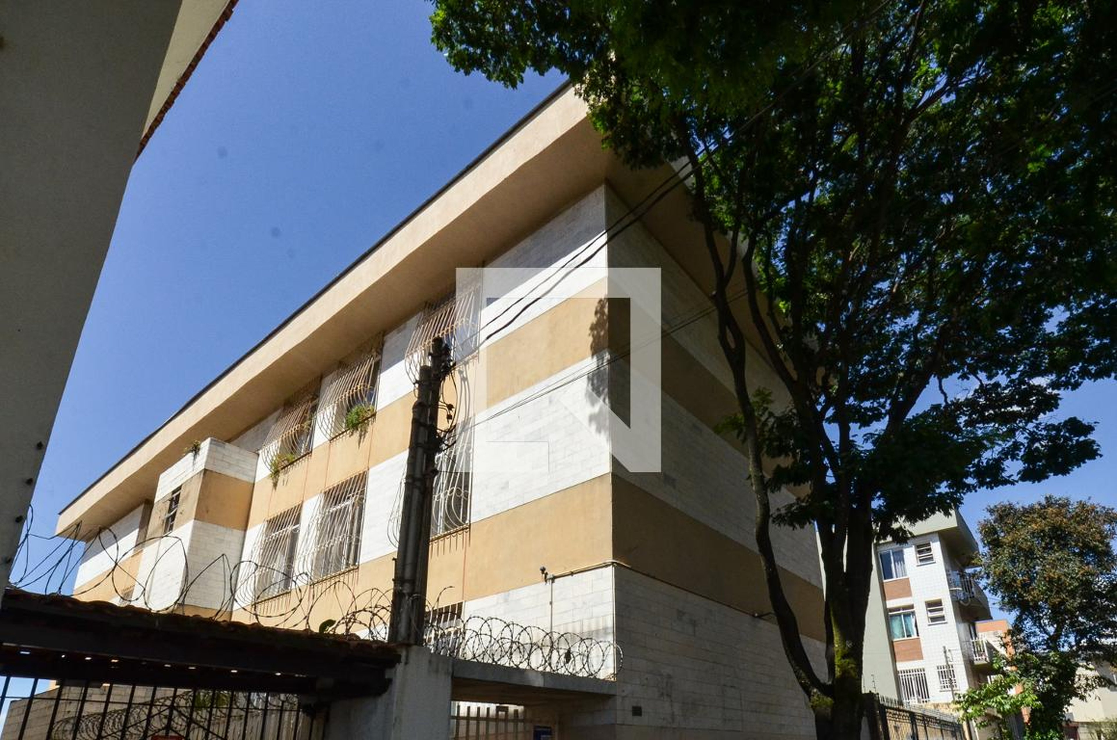 Fachada Condomínio em Rua Veraldo Lambertucci, 109