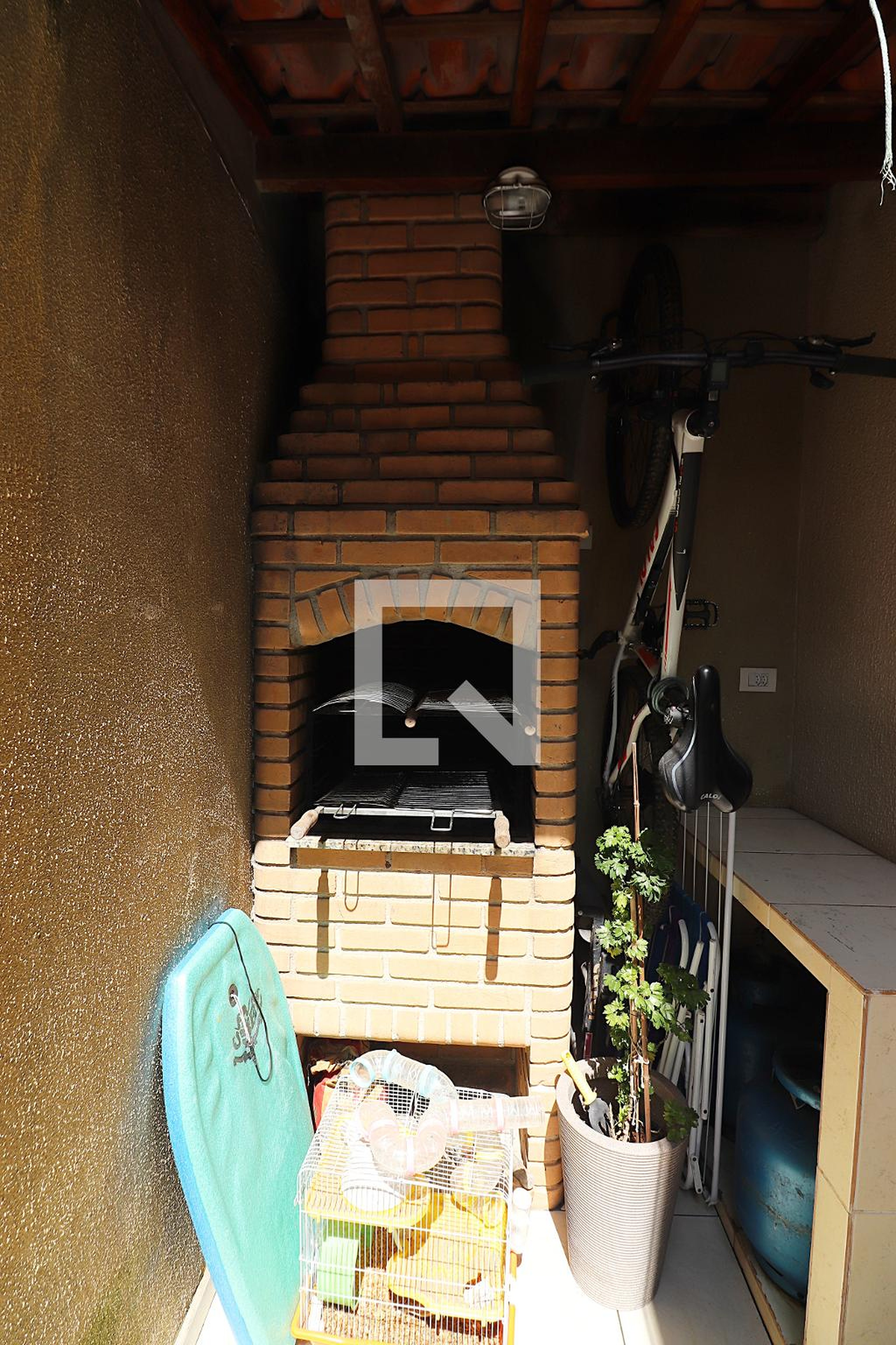 Churrasqueira Condomínio em Rua Doutor Amâncio de Carvalho, 395