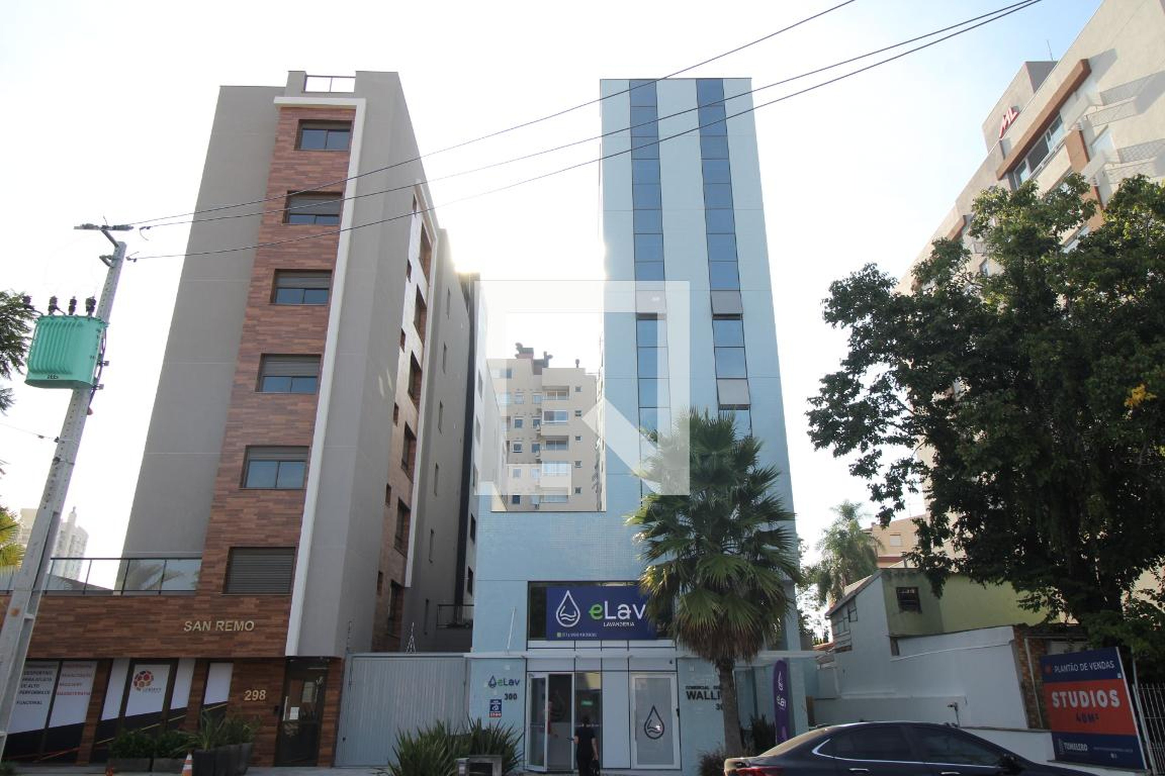 Fachada Condomínio em Avenida João Wallig, 306