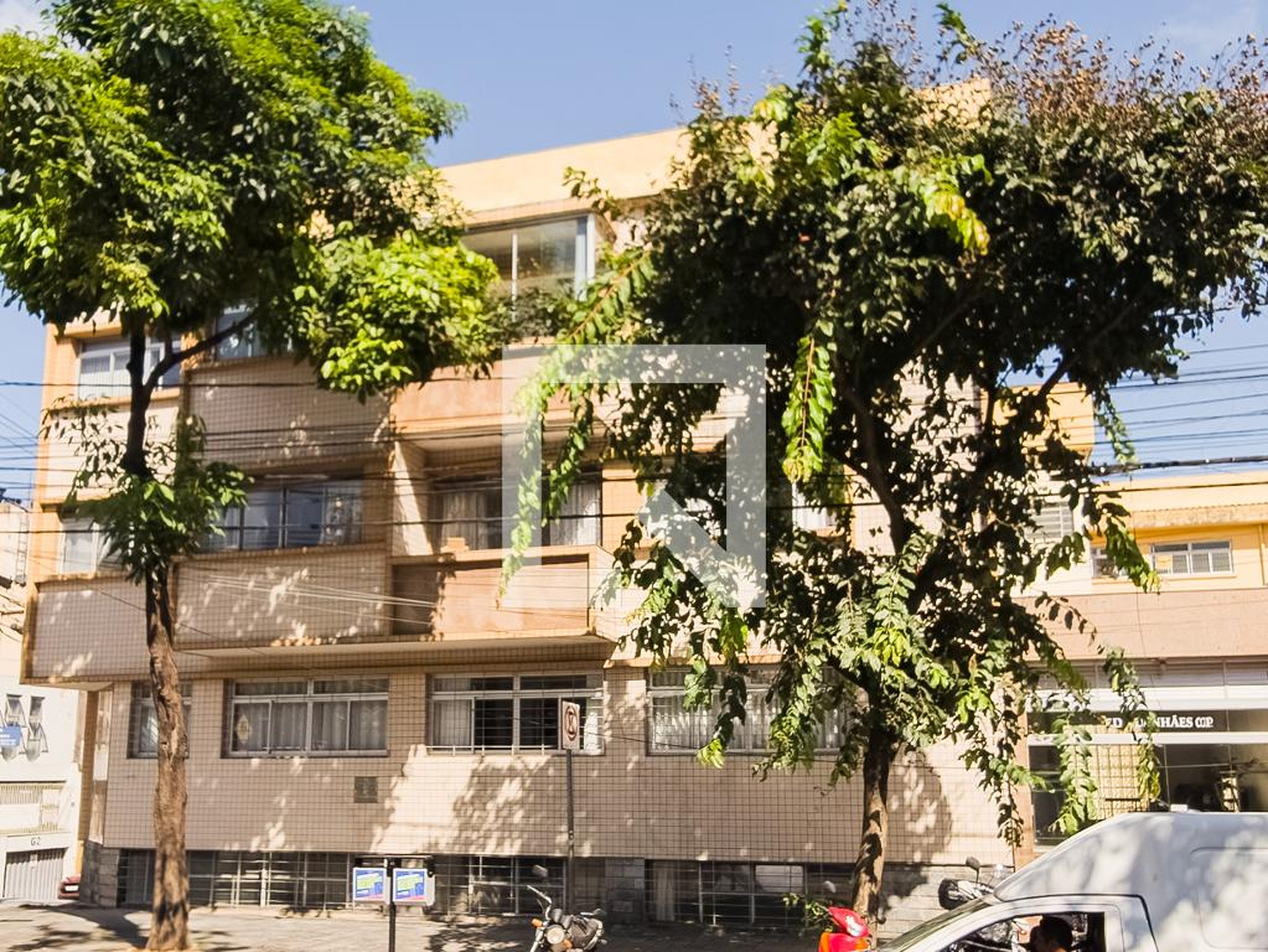 Fachada Condomínio em Avenida do Contorno, 9711