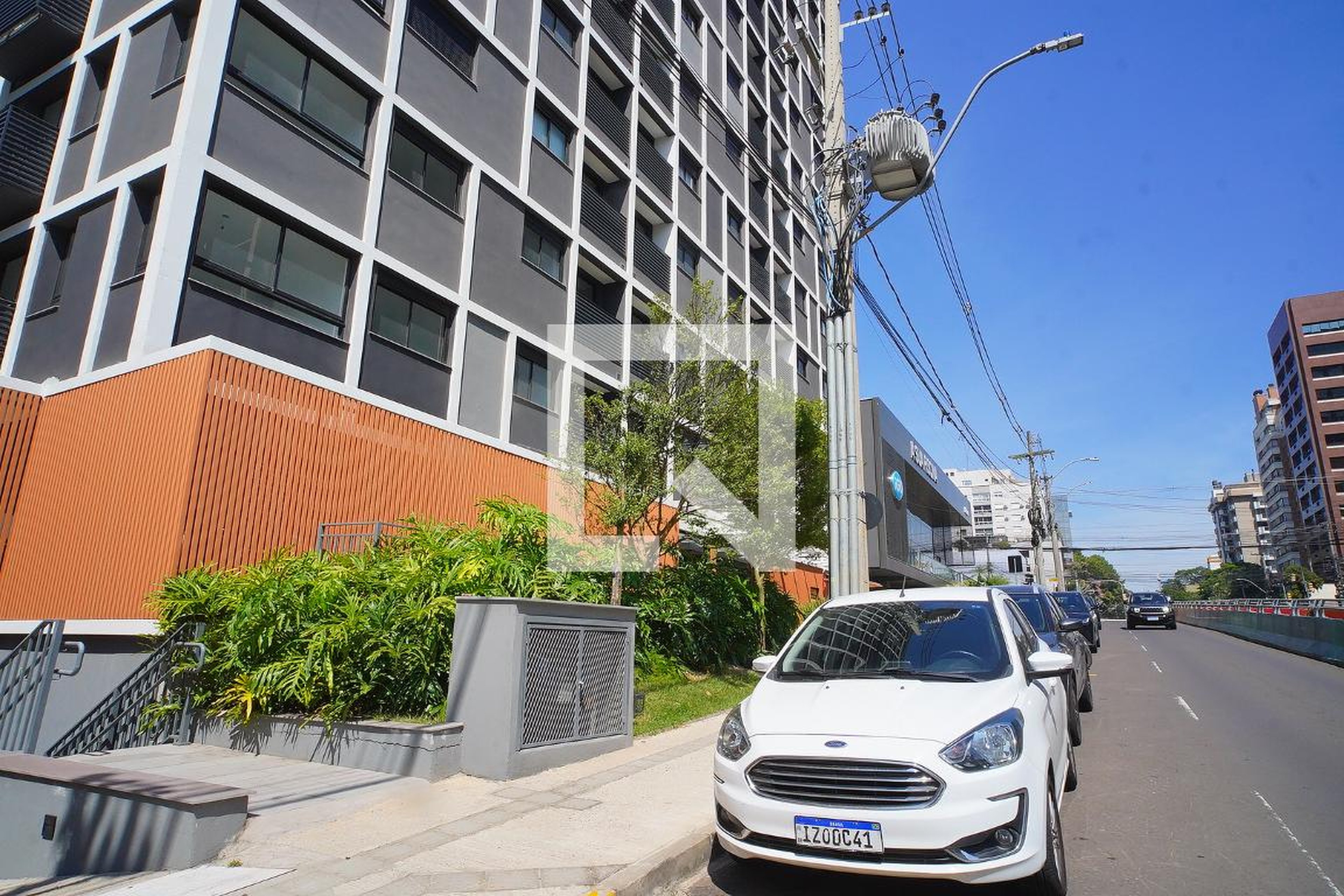 Fachada Condomínio Go Carlos Gomes