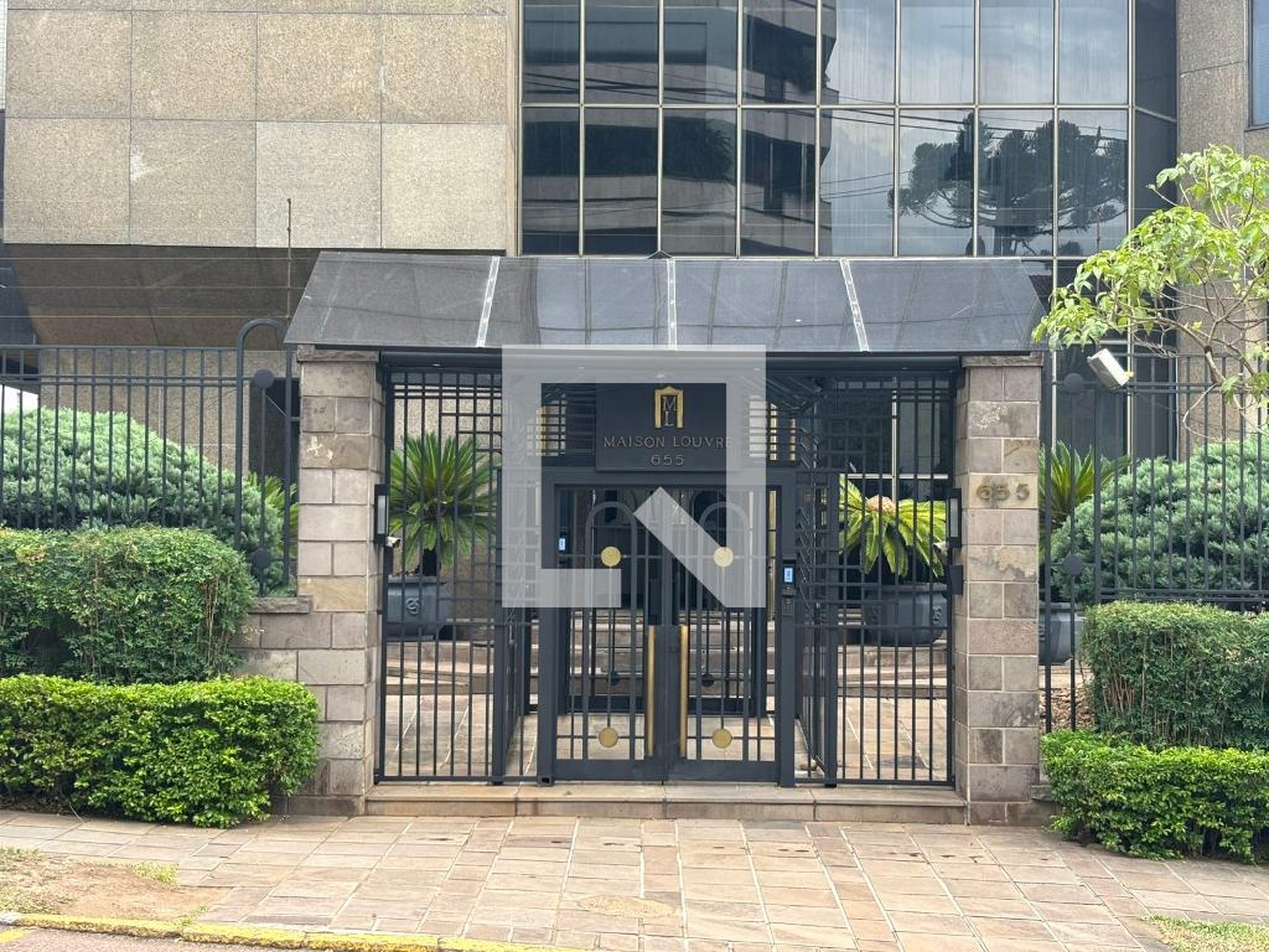 Fachada Condomínio em Avenida Coronel Lucas de Oliveira, 655