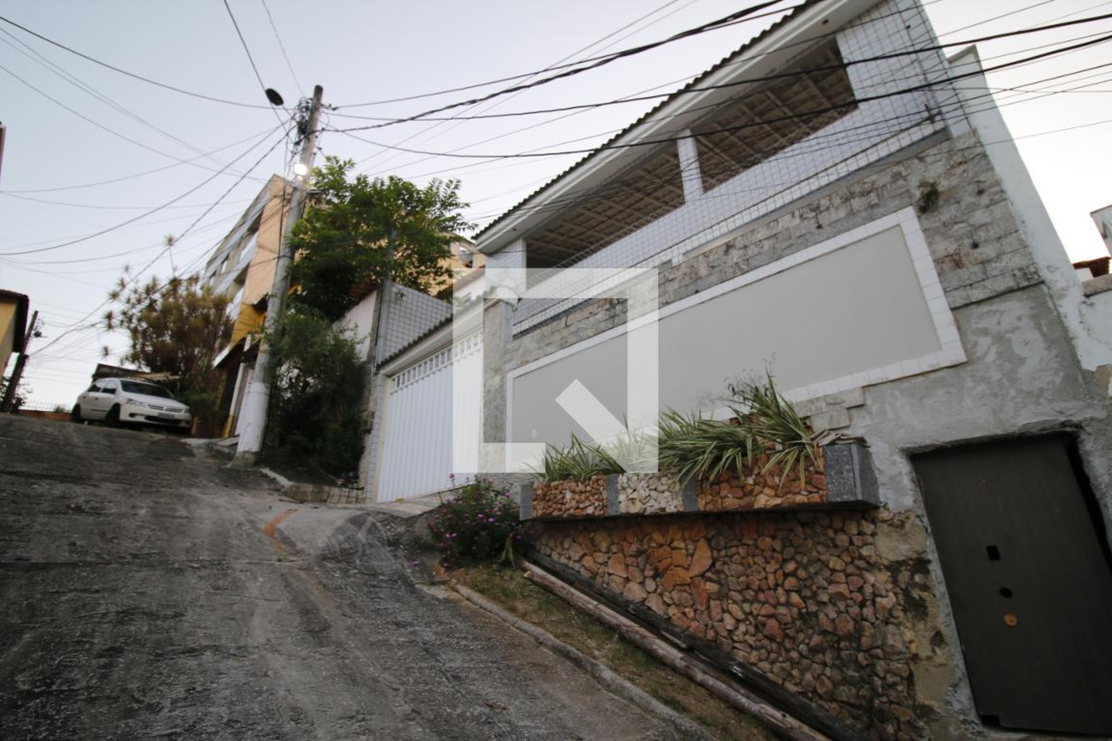 Fachada Condomínio em Rua Tirol, 1565