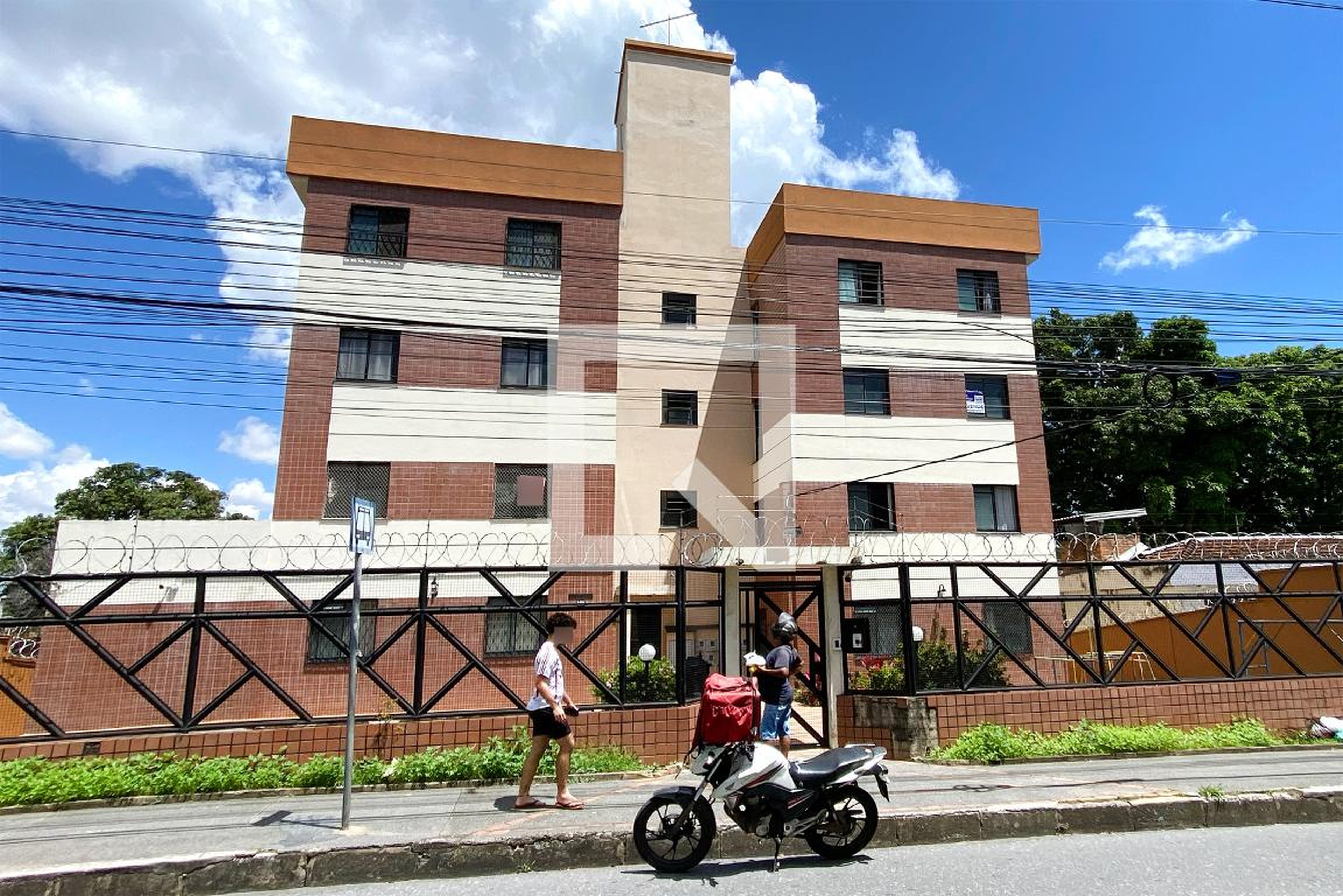 Fachada Condomínio em Rua Boaventura, 669