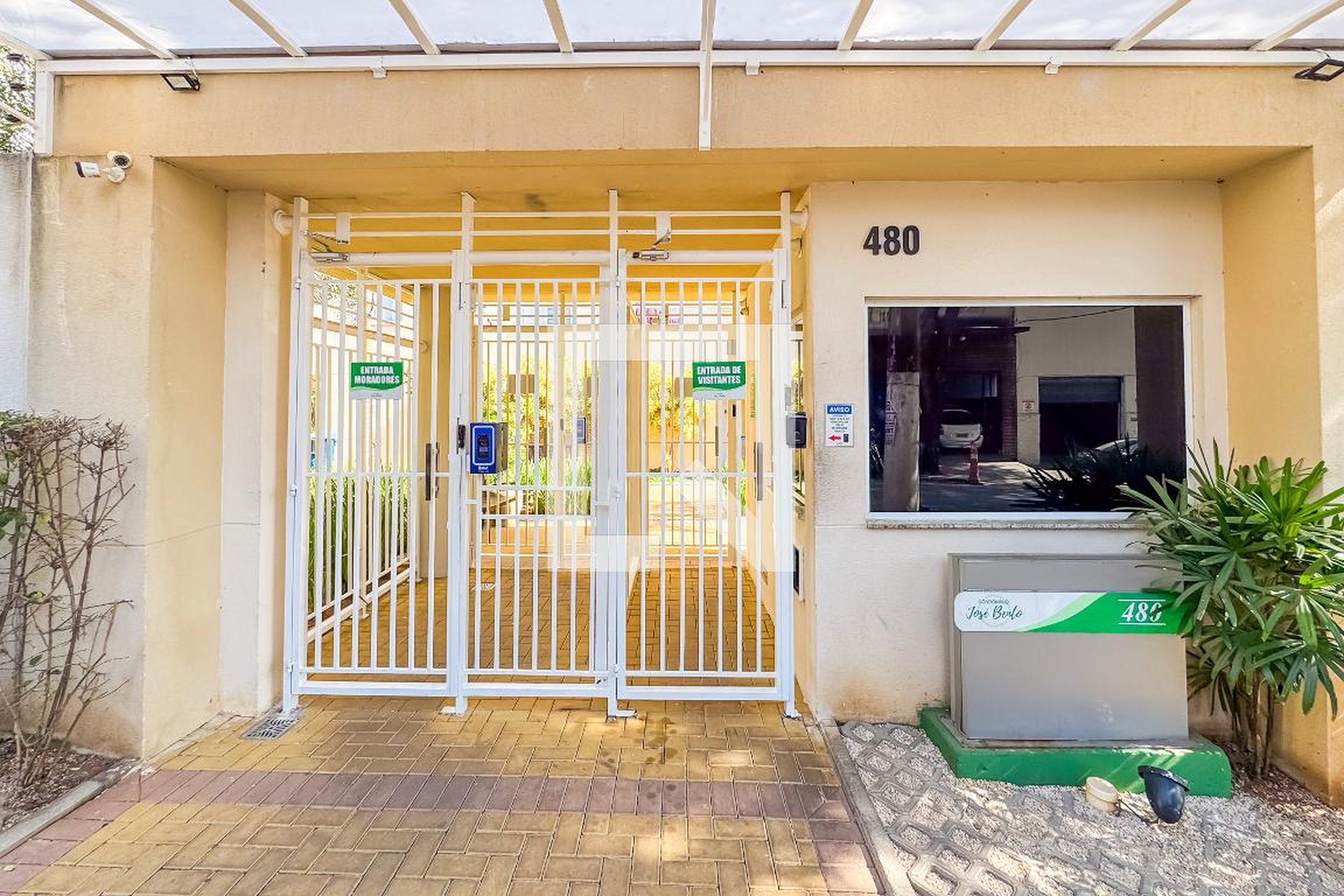 Fachada Condomínio Plano & Largo do Cambuci