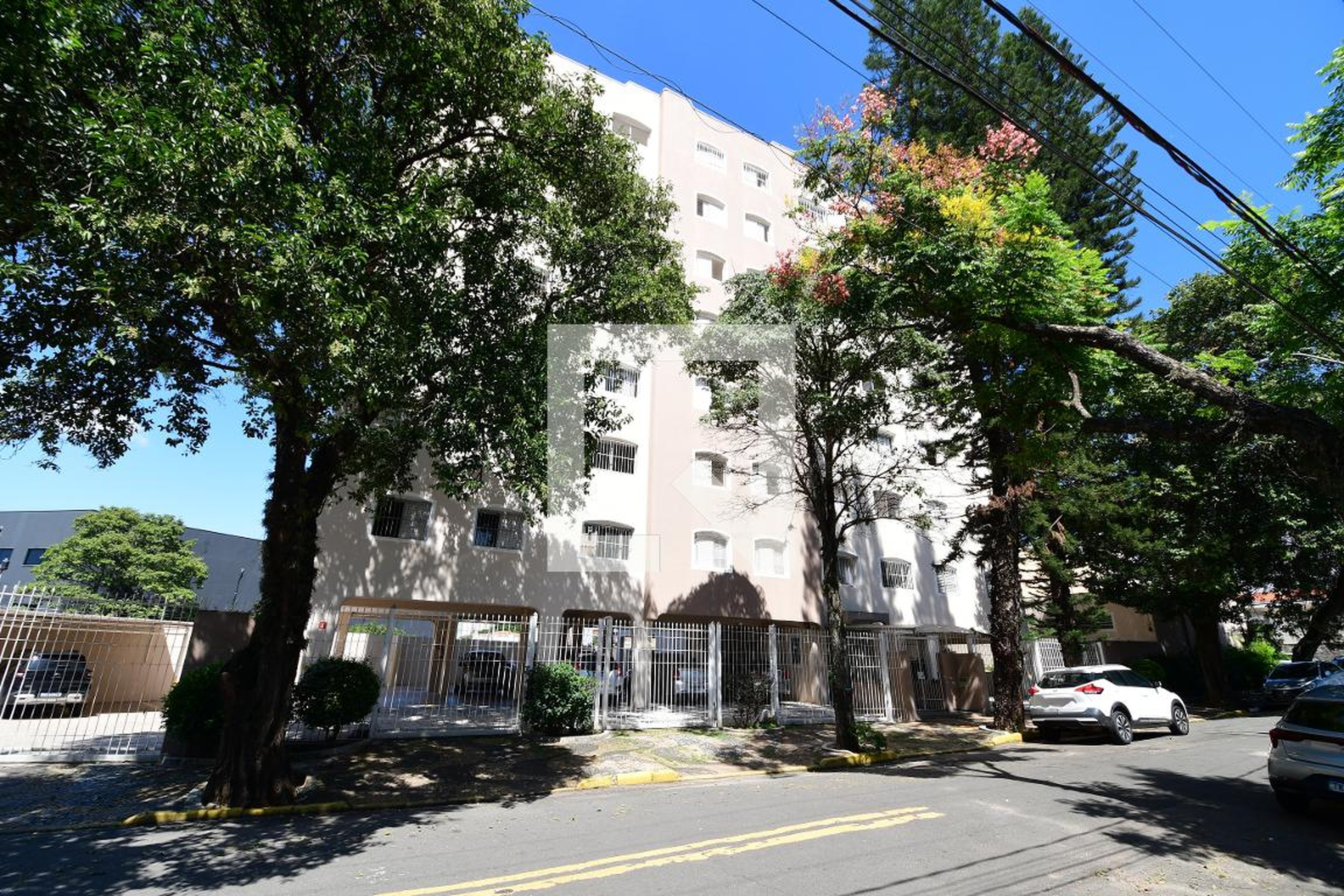 Fachada do Prédio Condomínio em Rua Bonifácio de Tela, 22