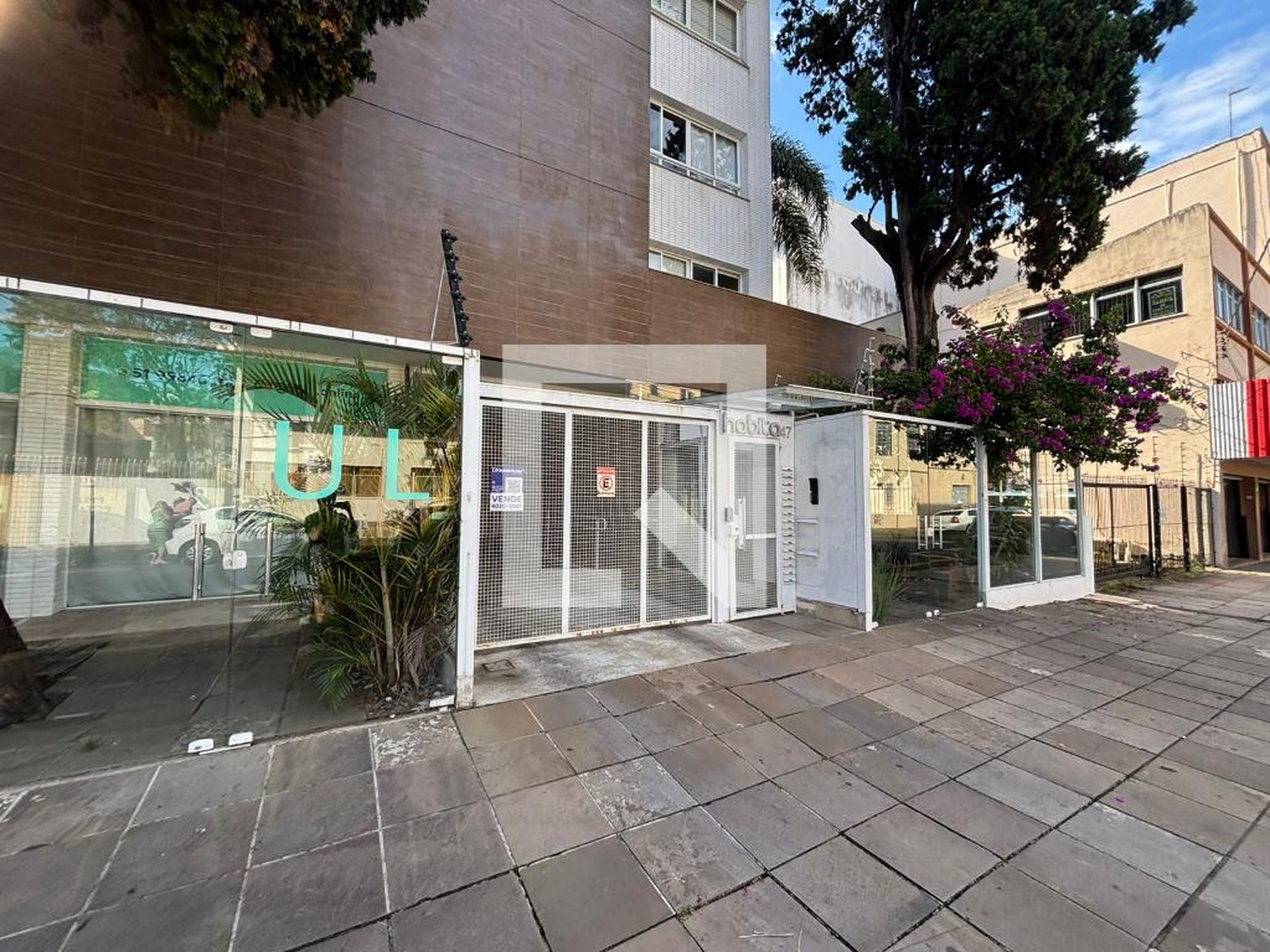 Fachada Residencial Habita