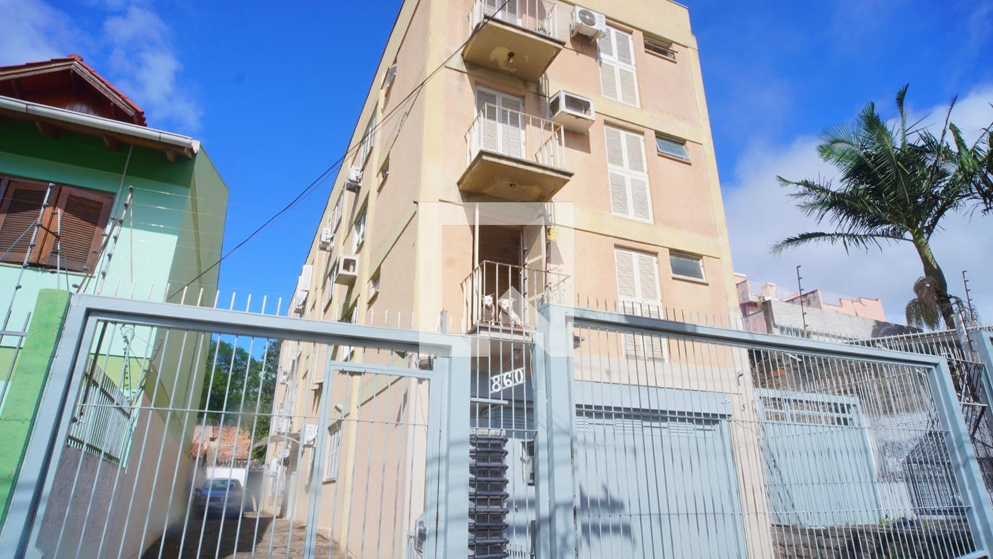 Fachada do Prédio Condomínio em Rua Teixeira de Freitas, 860