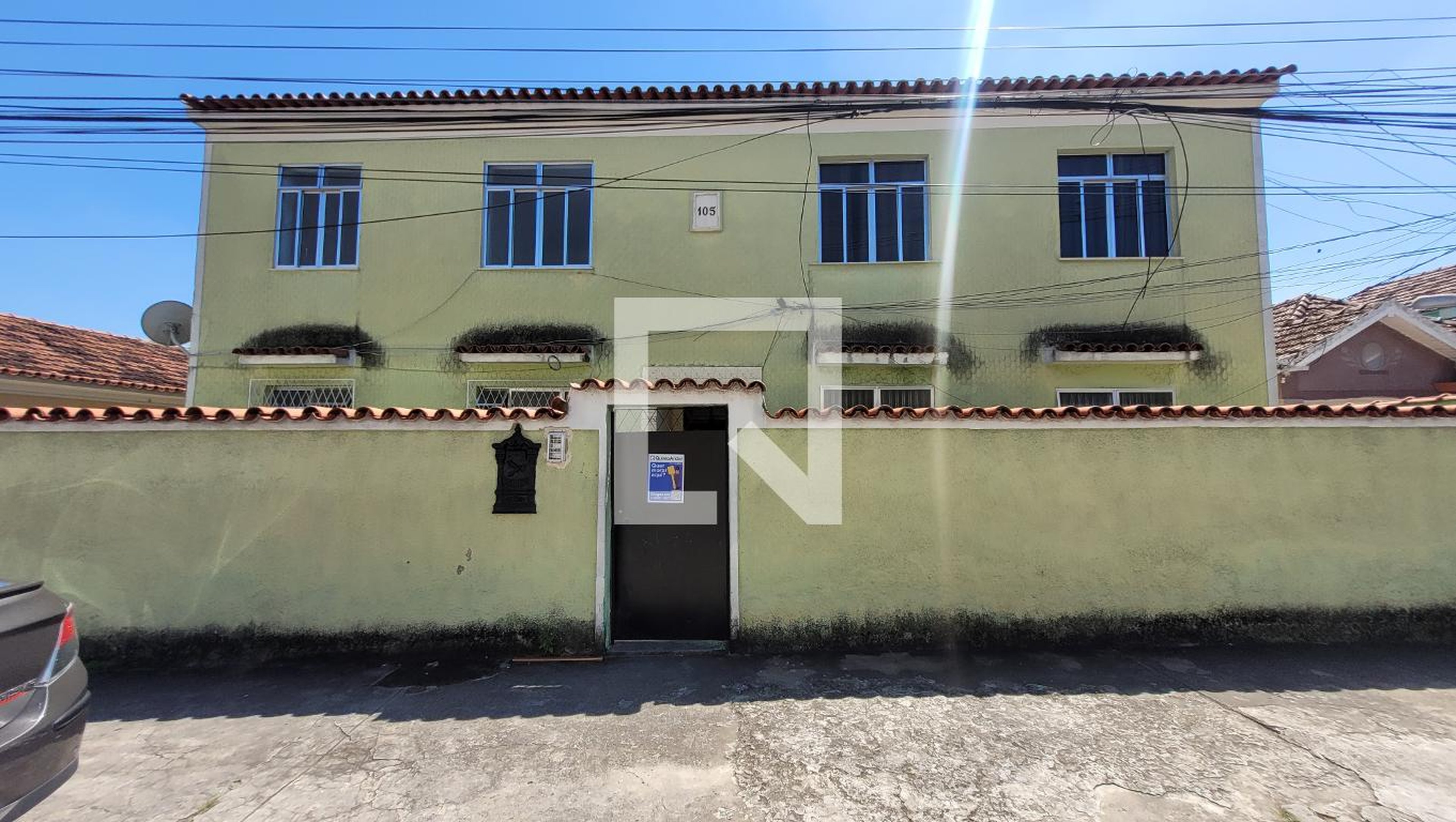 Fachada Condomínio em Rua Paraúna, 105