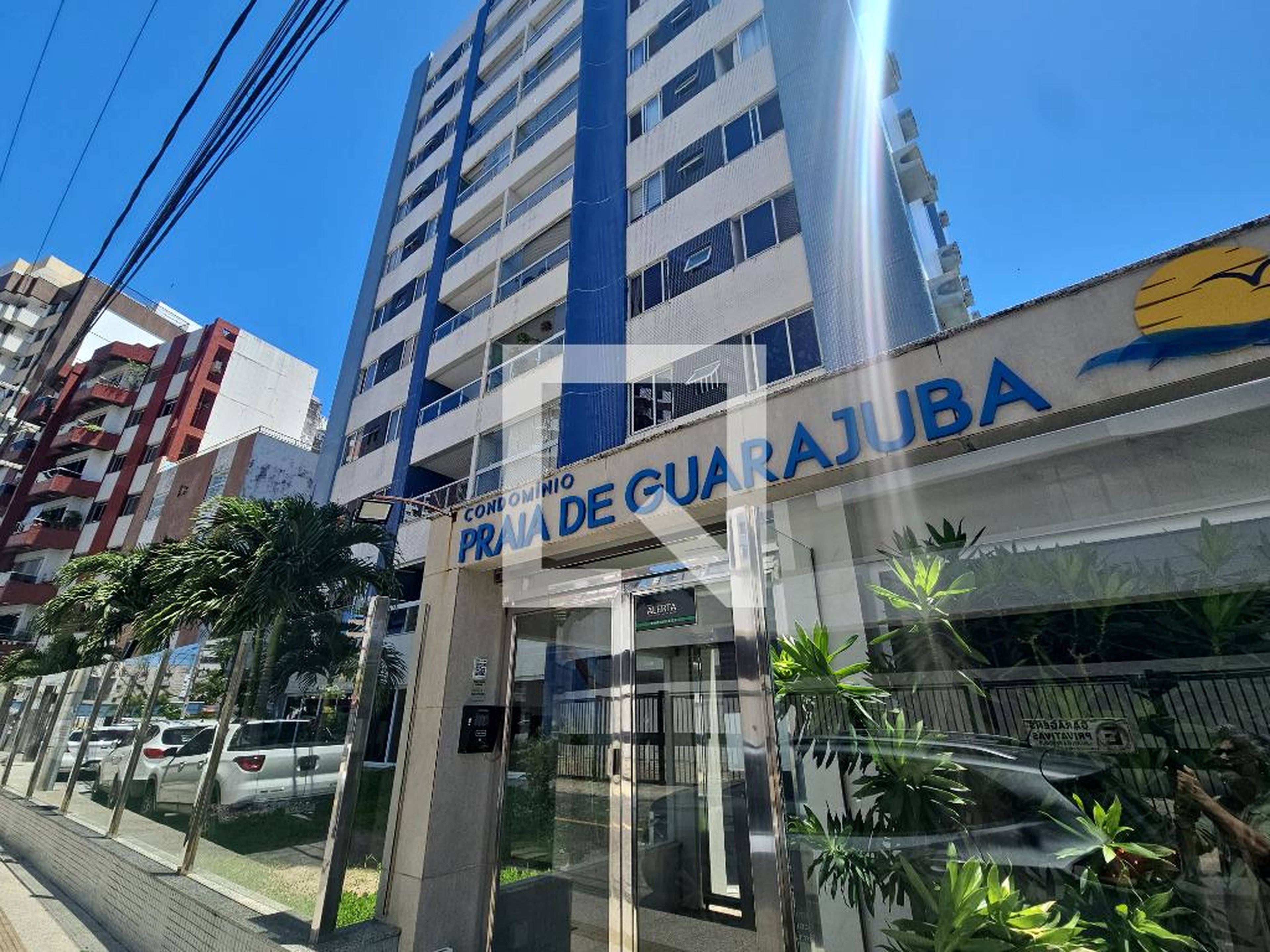 Fachada Edifício Praia de Guarajuba