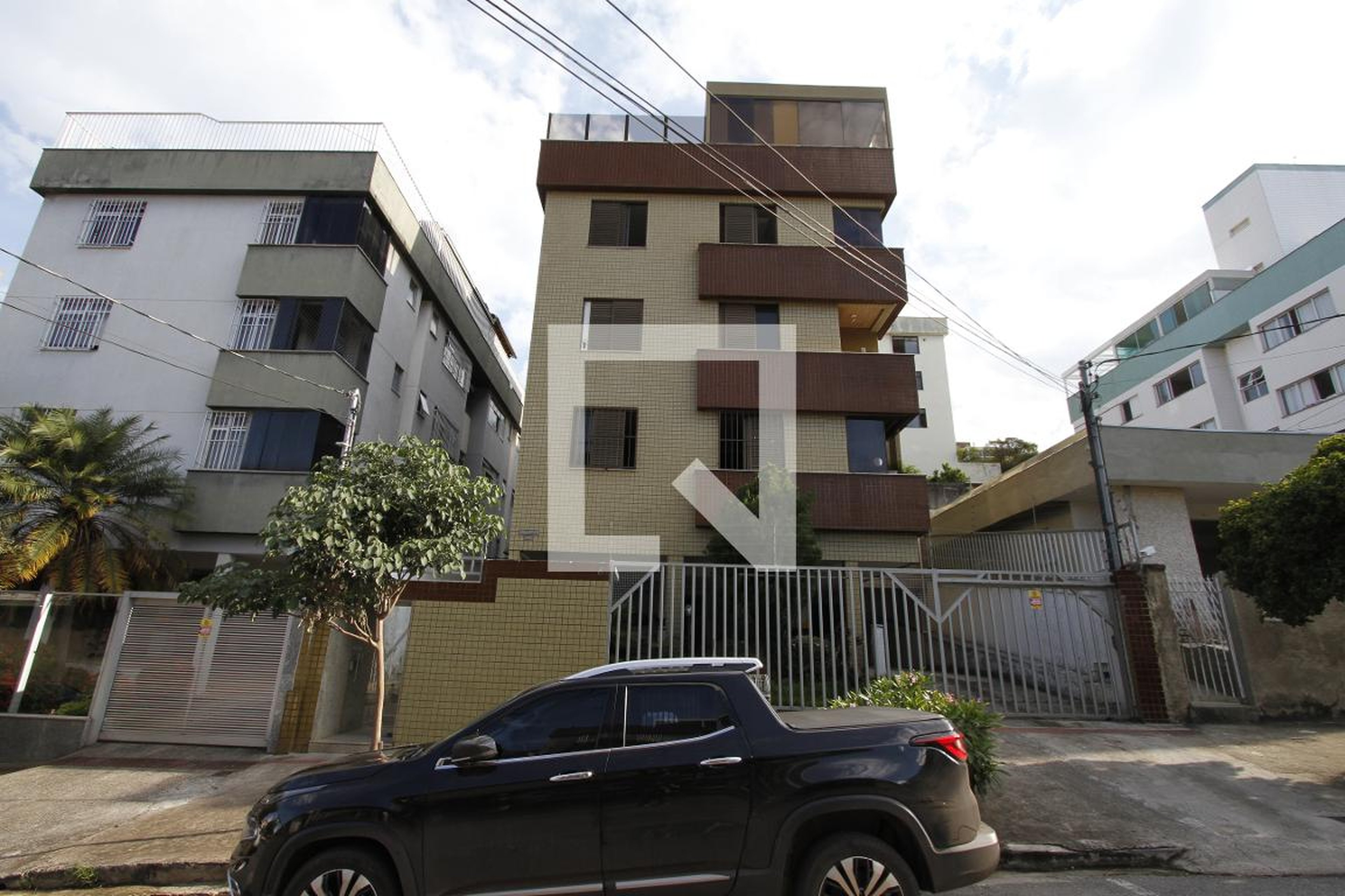 Fachada Condomínio em Avenida Padre Vieira, 83