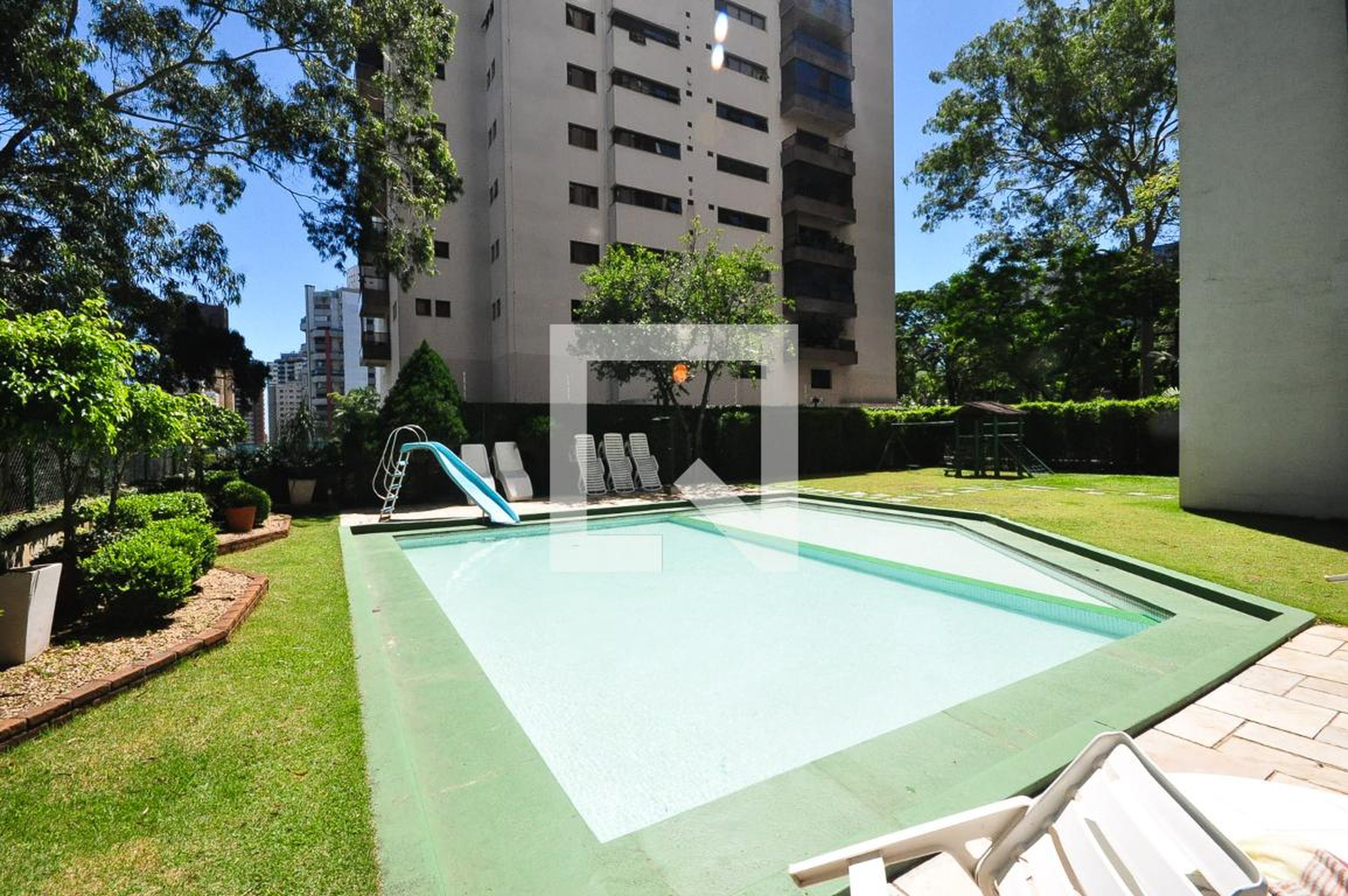 Piscina - Alpes do Morumbi
