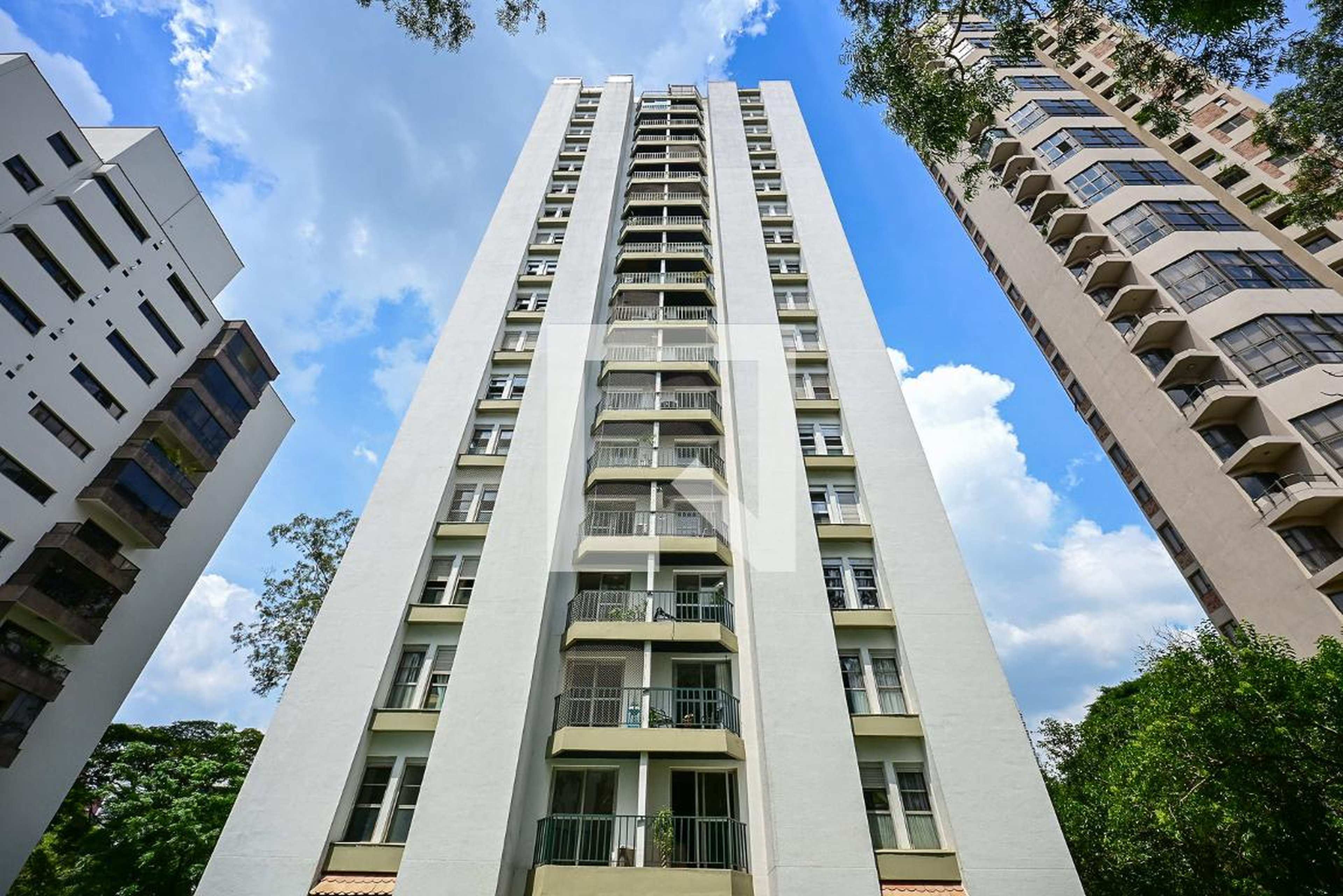 Fachada Condomínio Alpes do Morumbi