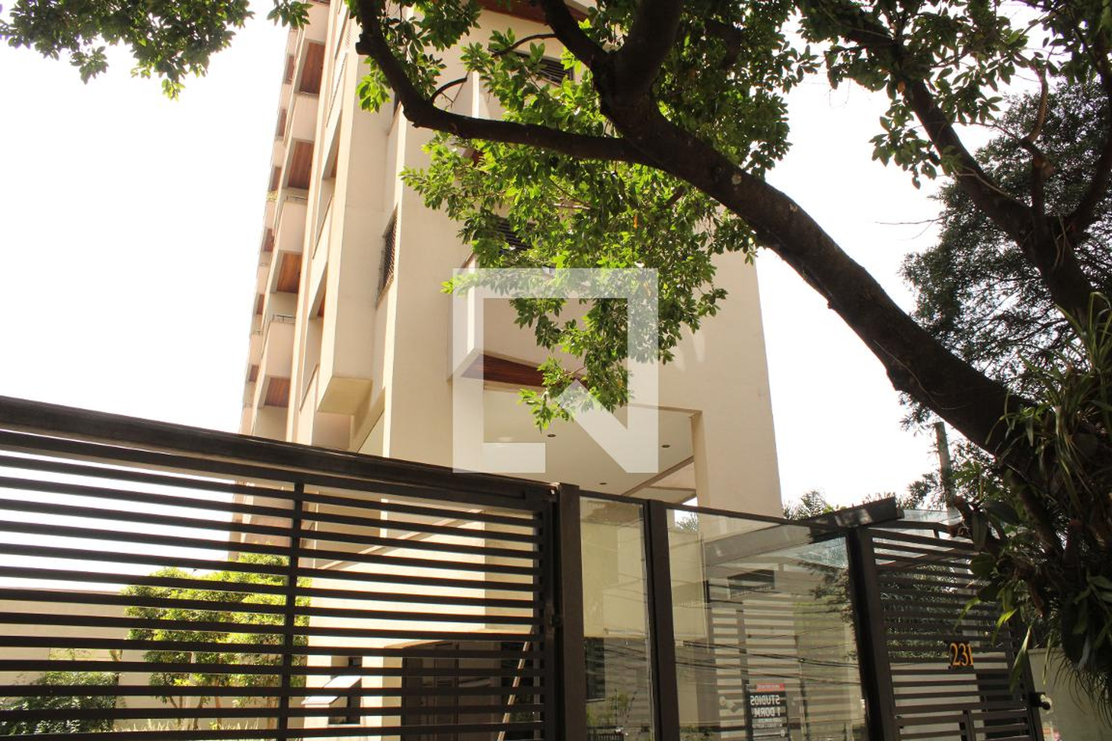 Fachada Edifício Pau Brasil